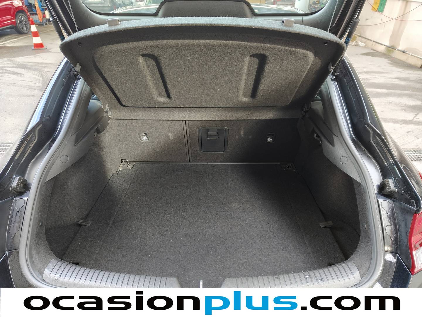 Foto Hyundai i30 Hyundai i30 Fastback 1.4 TGDI Tecno (140 CV)