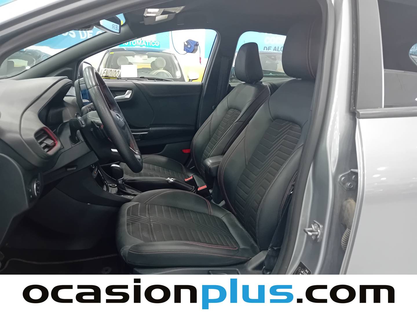 Foto Ford Puma Ford Puma 1.0 EcoBoost MHEV ST-Line X Auto (125 CV)