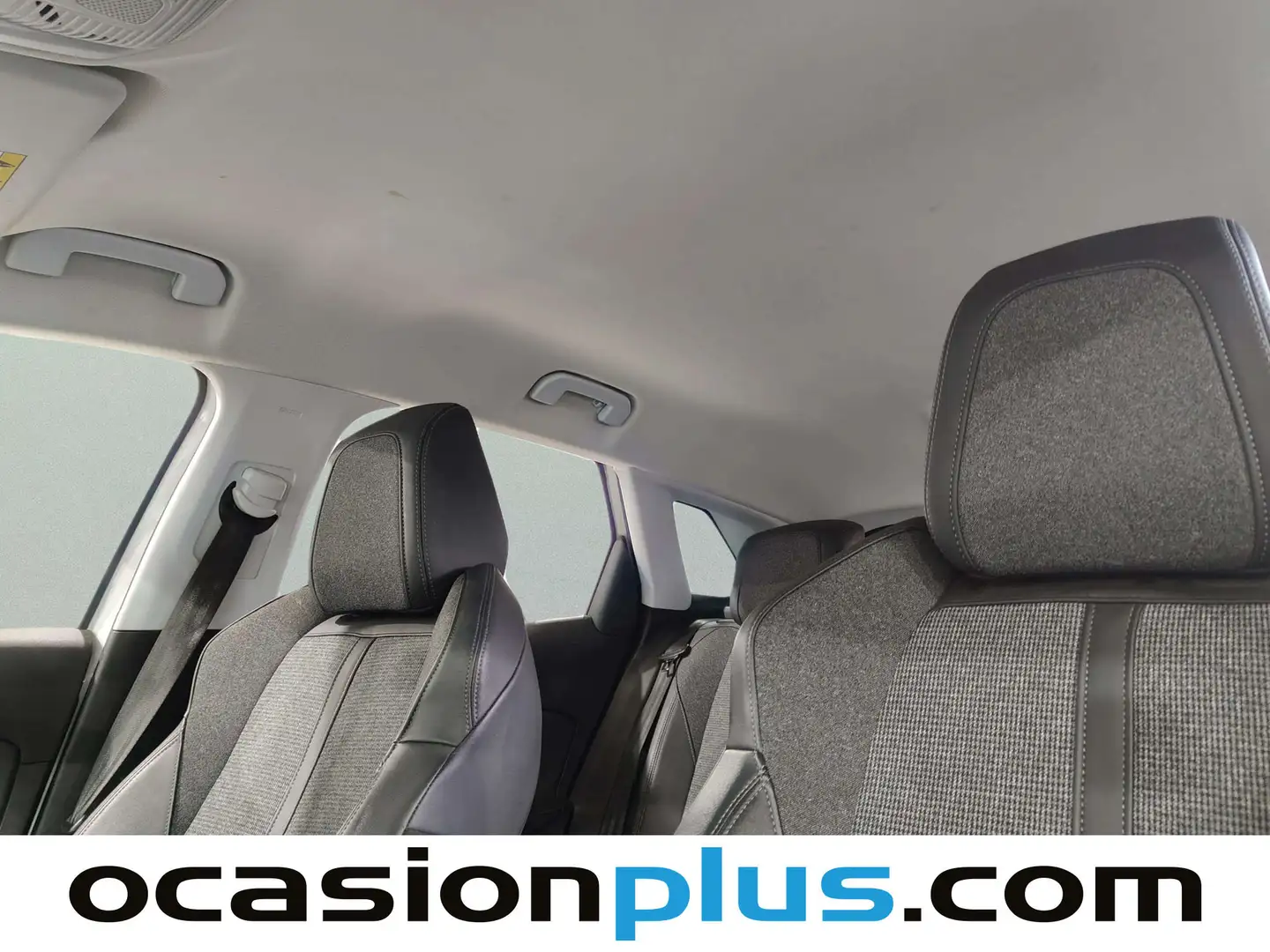 Foto Peugeot 3008 Peugeot 3008 PureTech 130 Allure EAT8 (130 CV)