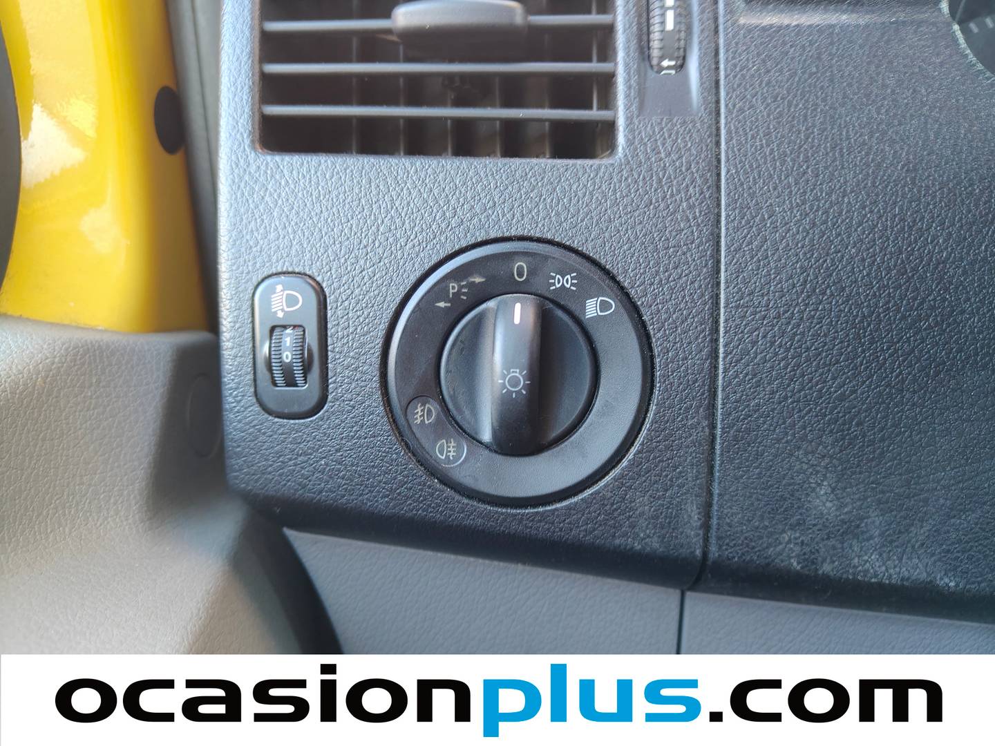 Volkswagen Crafter Volkswagen Crafter 30 Furgón Batalla Media TA 2.0 TDI BMT (109 CV) 2 plazas de ocasión