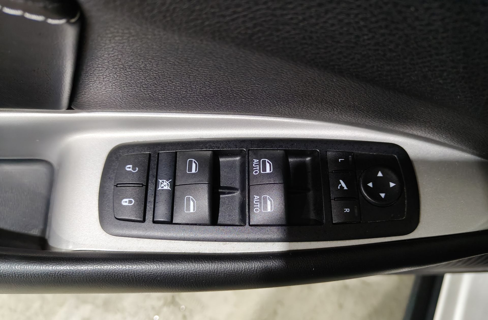 Fiat Freemont 2.0 Diesel Lounge AWD 7 plazas - foto 19