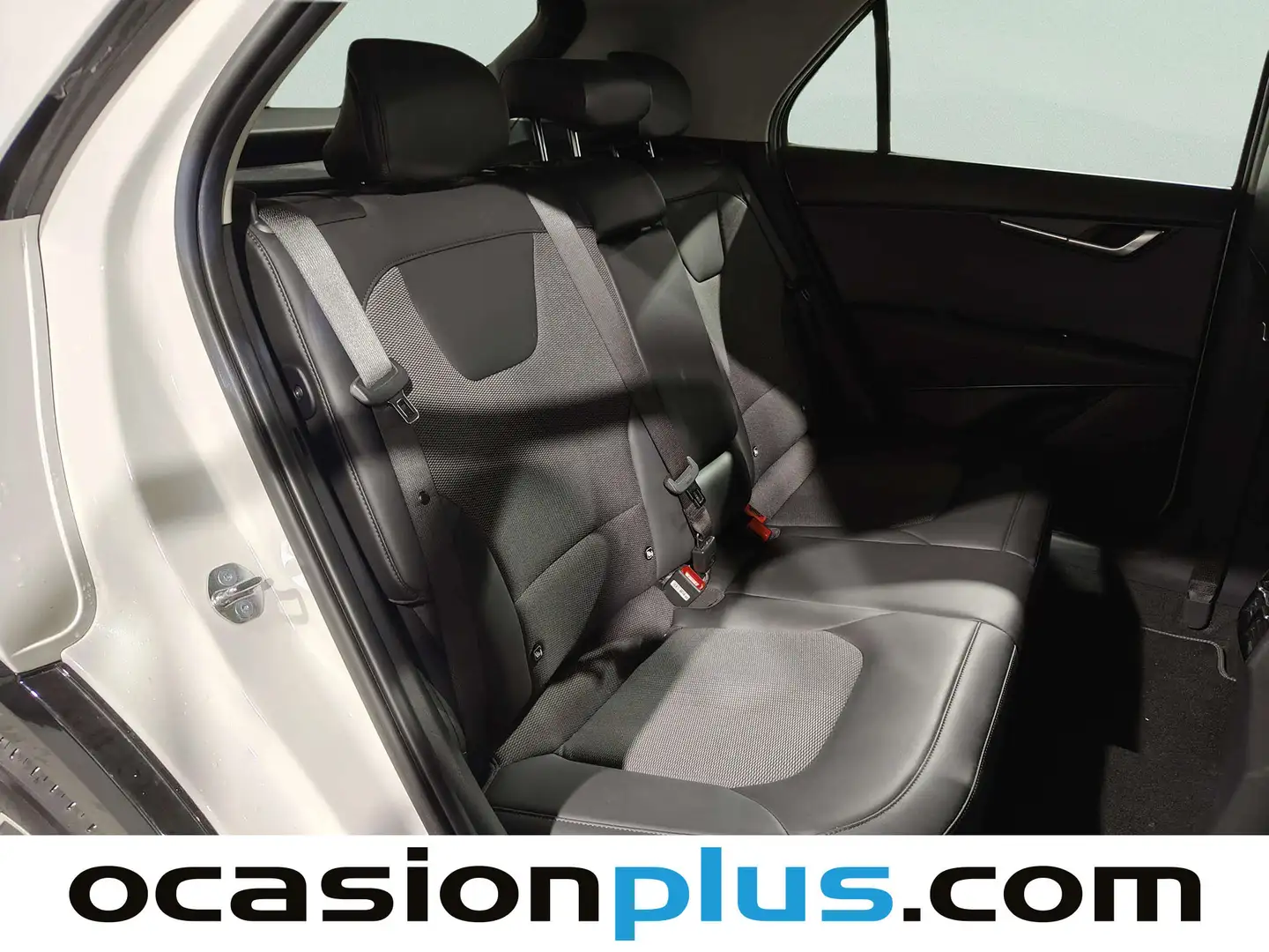 Foto KIA Niro Kia Niro 1.6 GDi HEV Drive (141 CV)