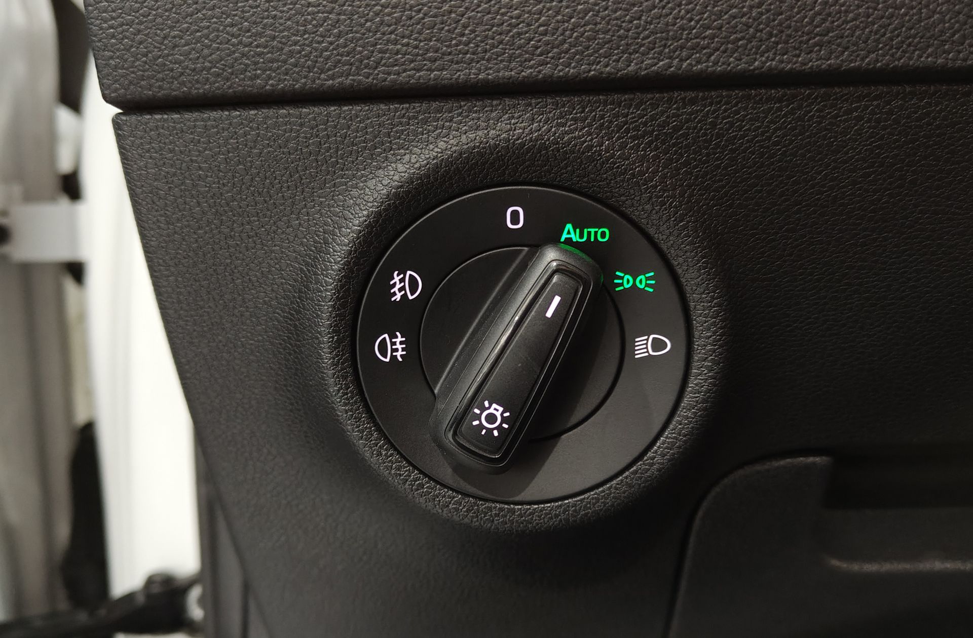 Škoda Karoq 1.5 TSI ACT Ambition DSG - foto 20