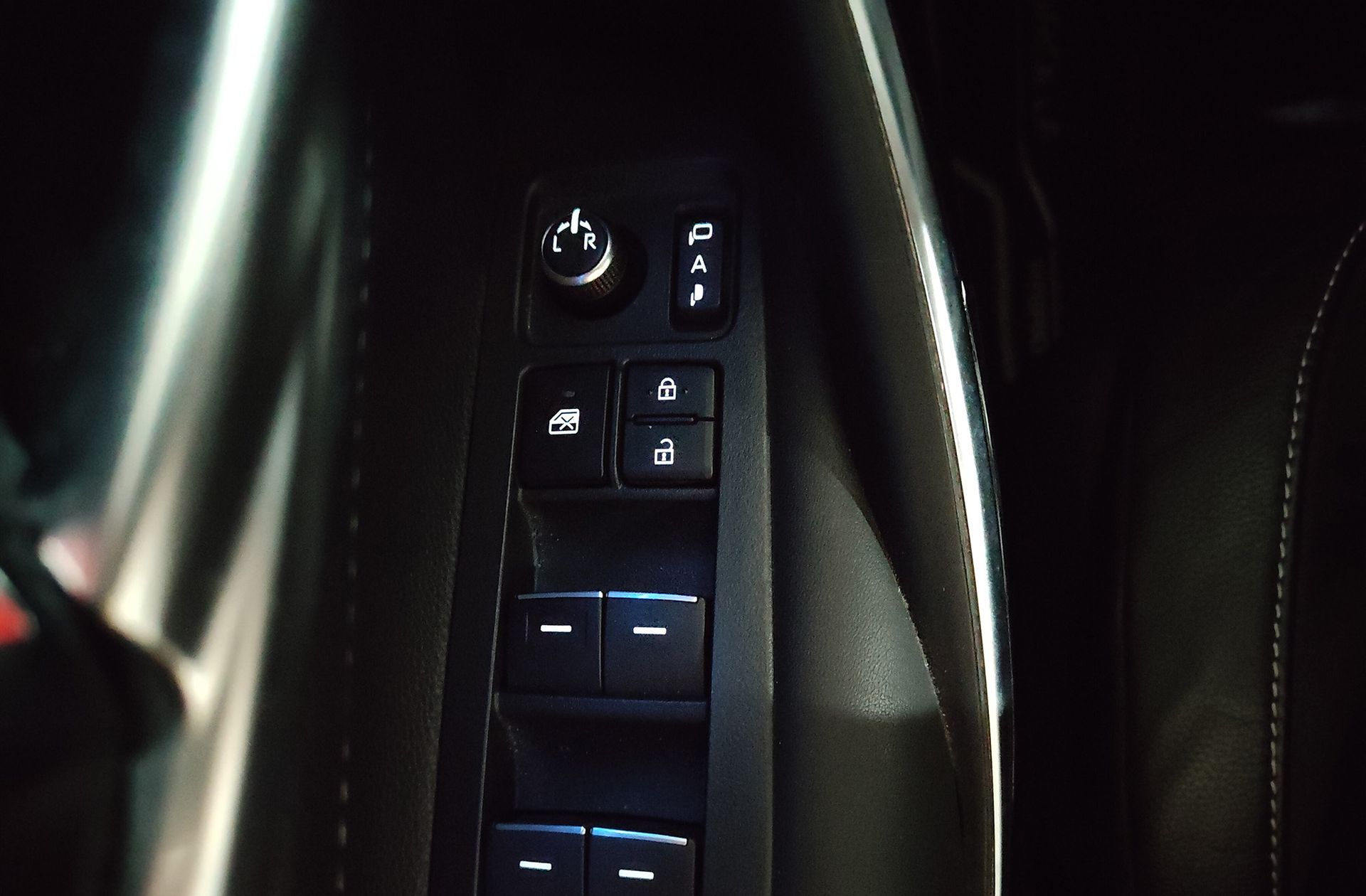 Toyota Corolla 140H Style Edition - foto 38