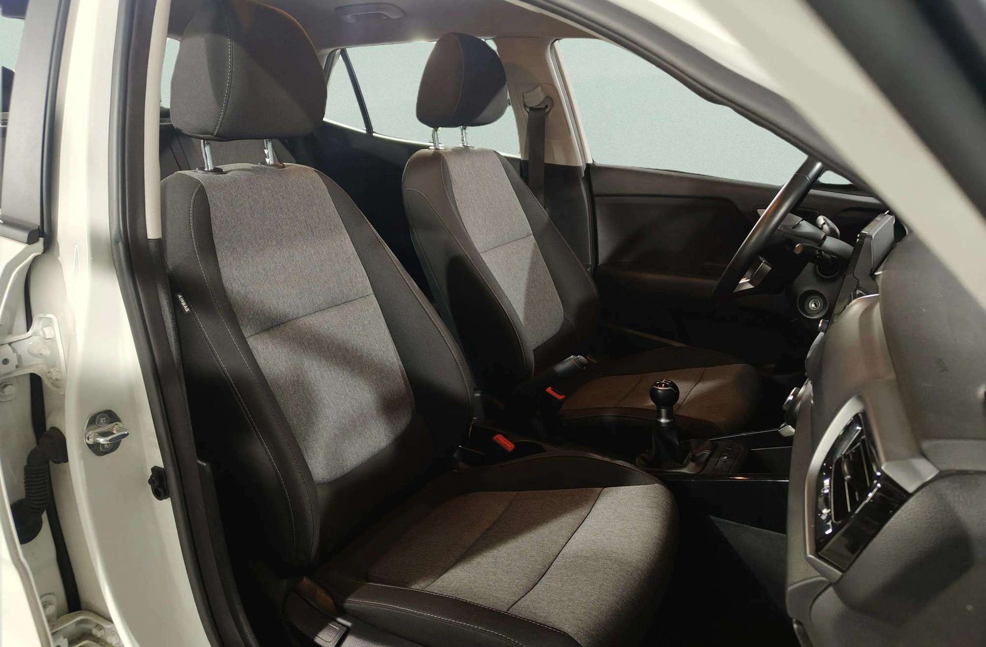 Kia Stonic 1.2 DPi Drive - foto 19