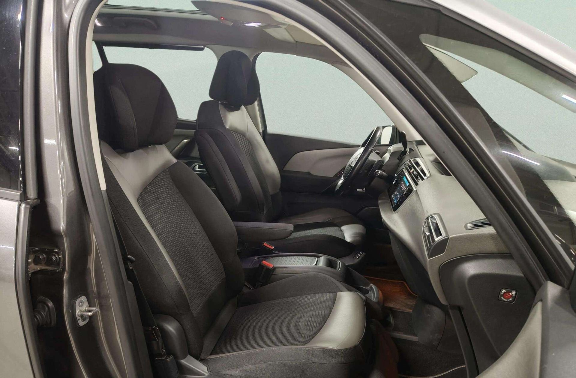 Citroën C4 Grand Picasso 2.0 BlueHDi Shine EAT6 - foto 25