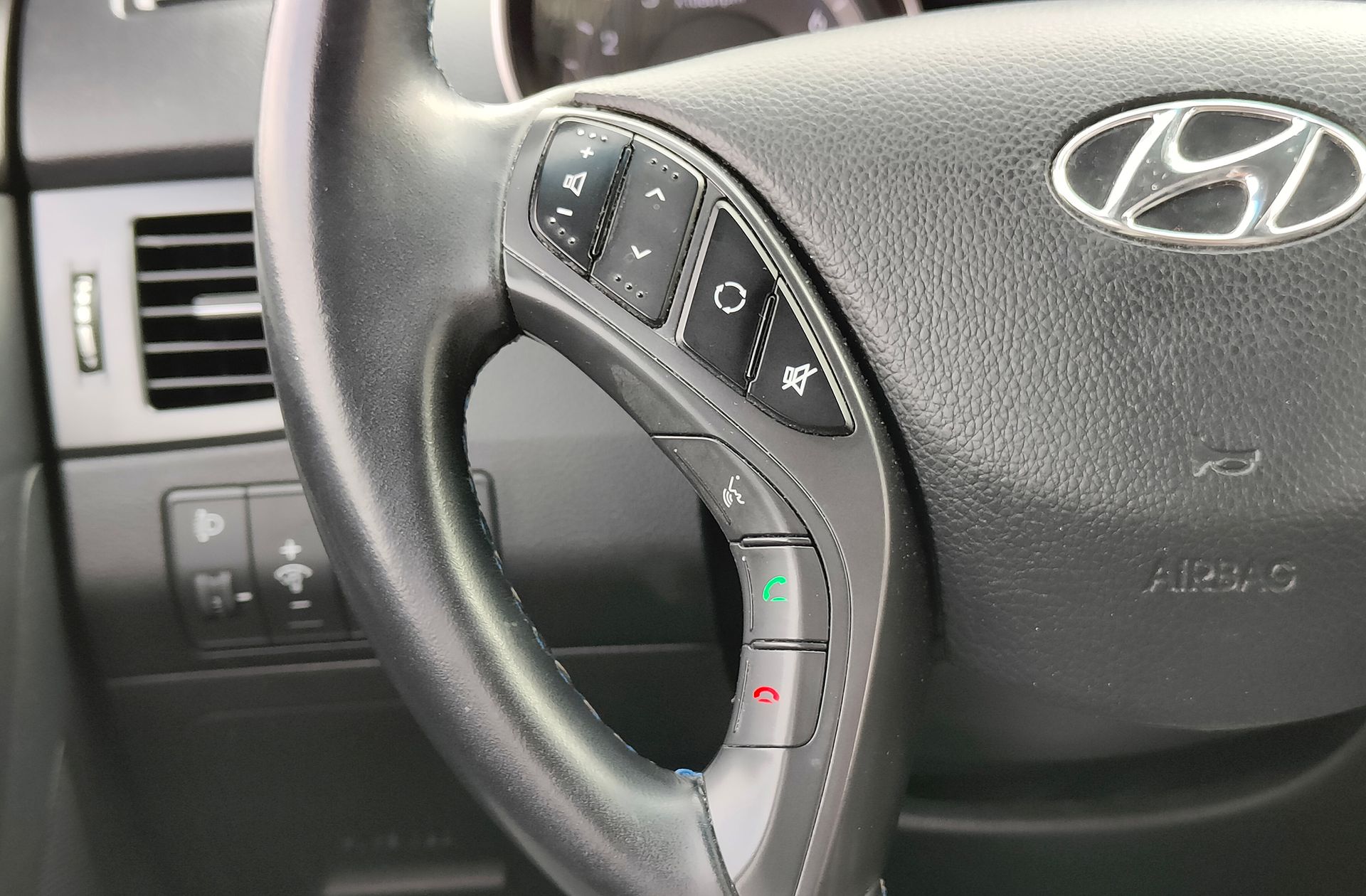 Hyundai i30 1.4 MPI BlueDrive Go! - foto 25