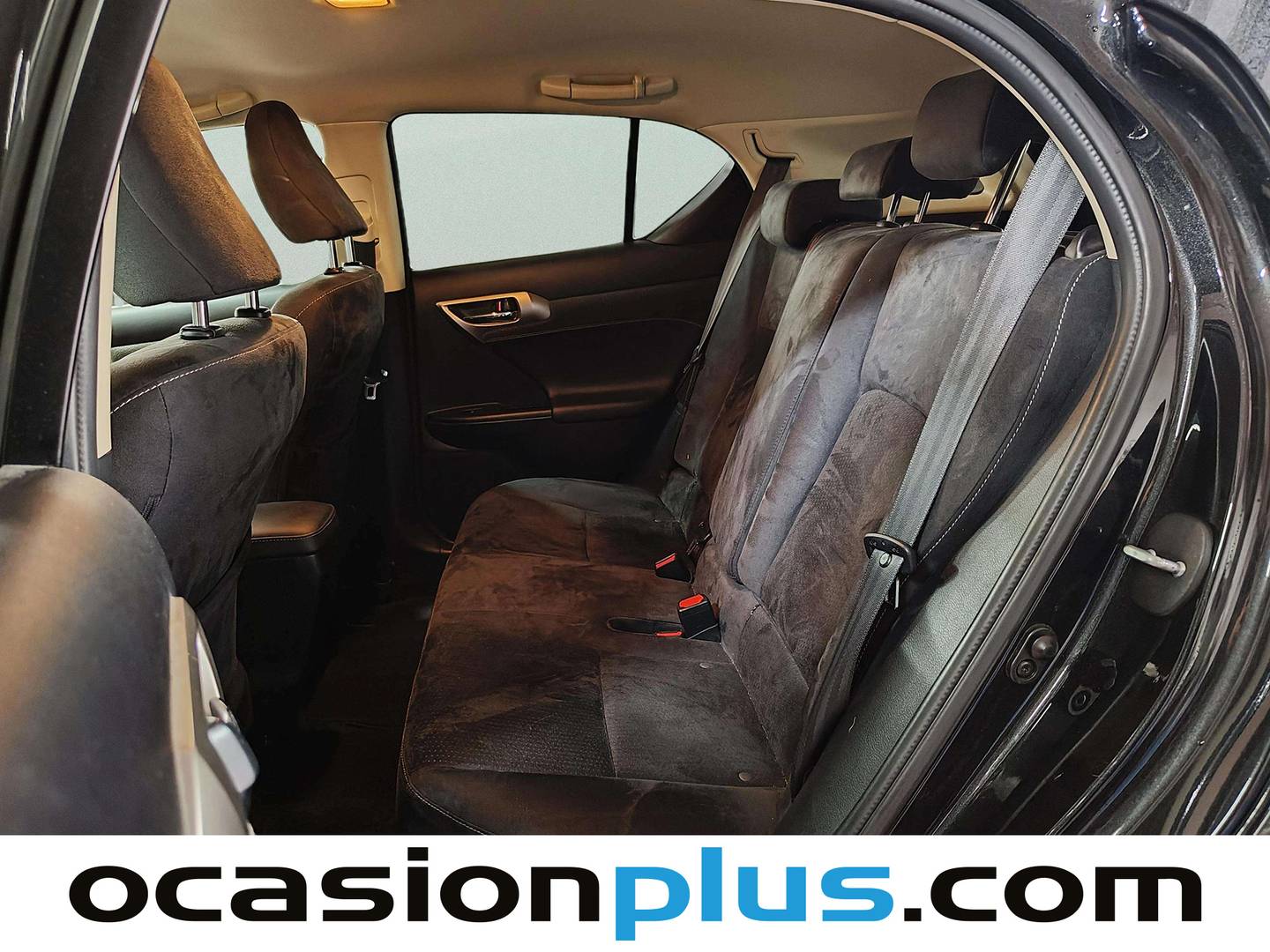 Foto asientos traseros Lexus CT Lexus CT 200h Executive Tecno (136 CV)