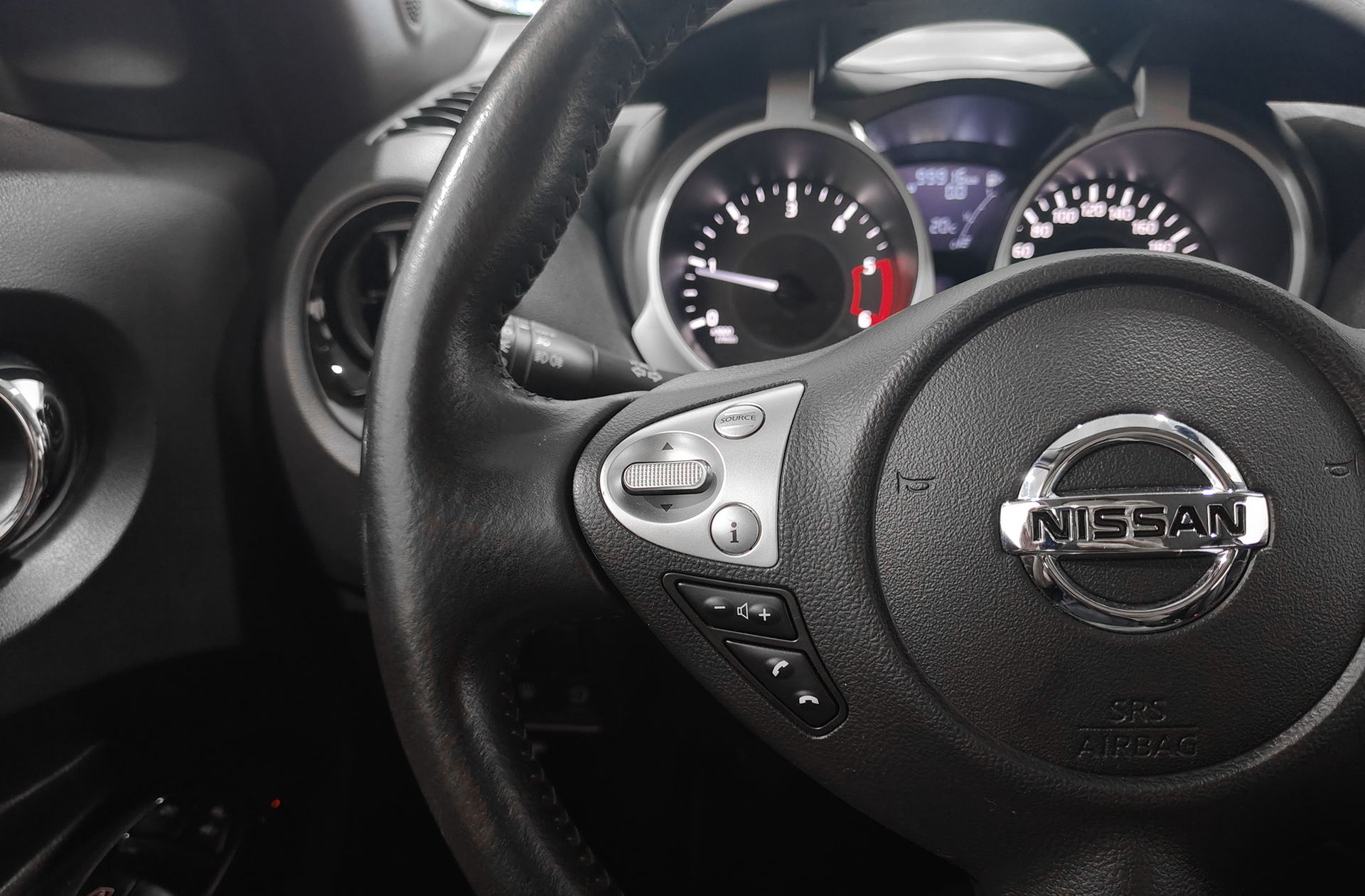 Nissan Juke dCi 110 N-Connecta - foto 26