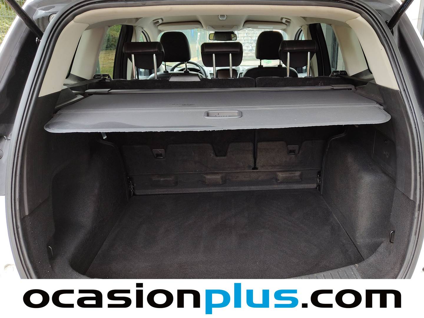 Fotos maletero Ford Kuga Ford Kuga 1.5 EcoBoost S&S Titanium 4x2 (150 CV)