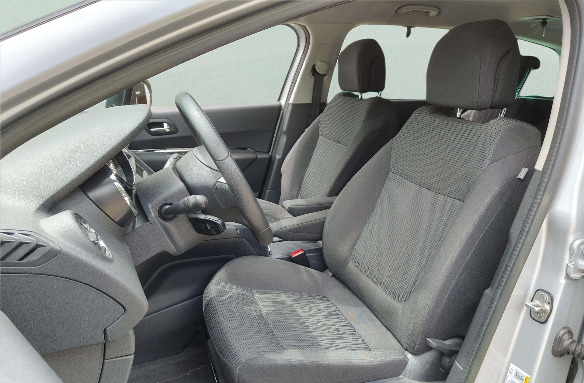 Peugeot 5008 1.6 HDi Style - foto 9