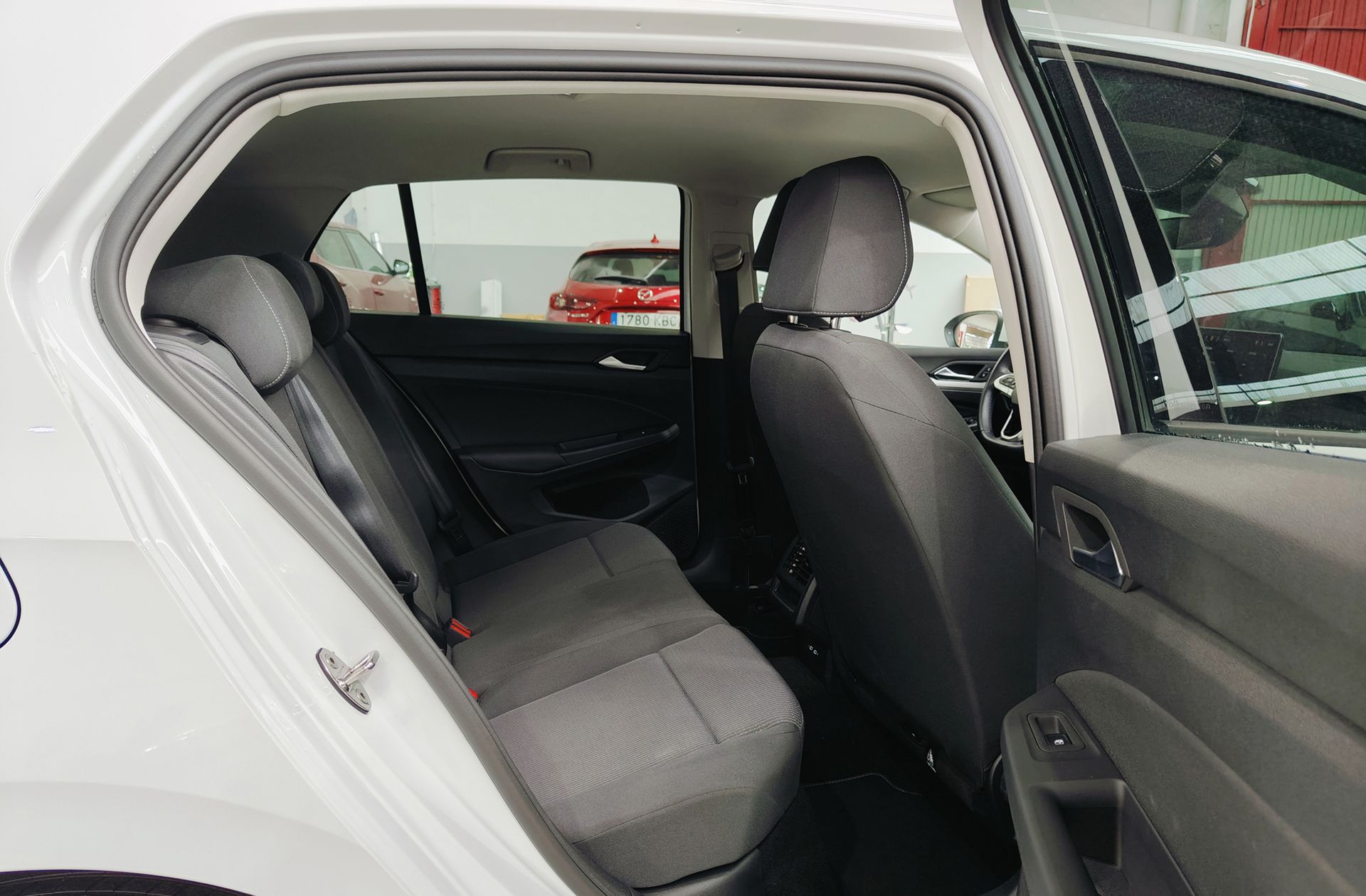 Volkswagen Golf 2.0 TDI Ready2Go - foto 20