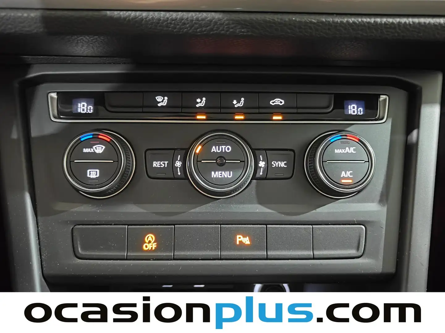 Foto Volkswagen Touran Volkswagen Touran Business 2.0 TDI (122 CV)