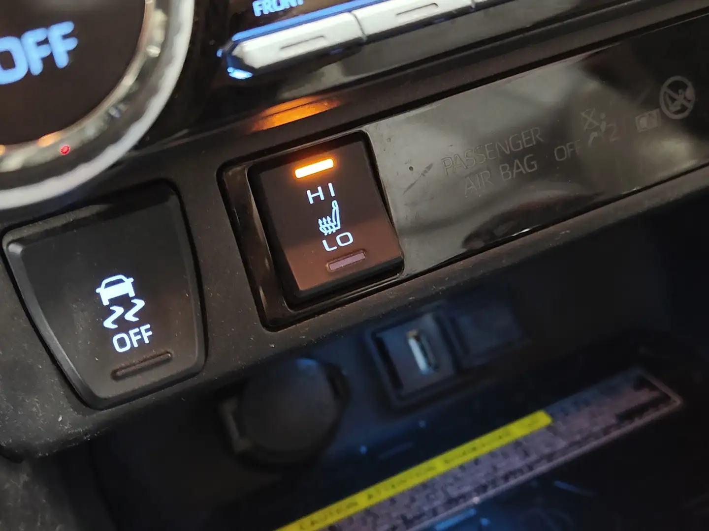 Foto Toyota Rav4 Toyota Rav4 2.5l hybrid Luxury (218 CV)