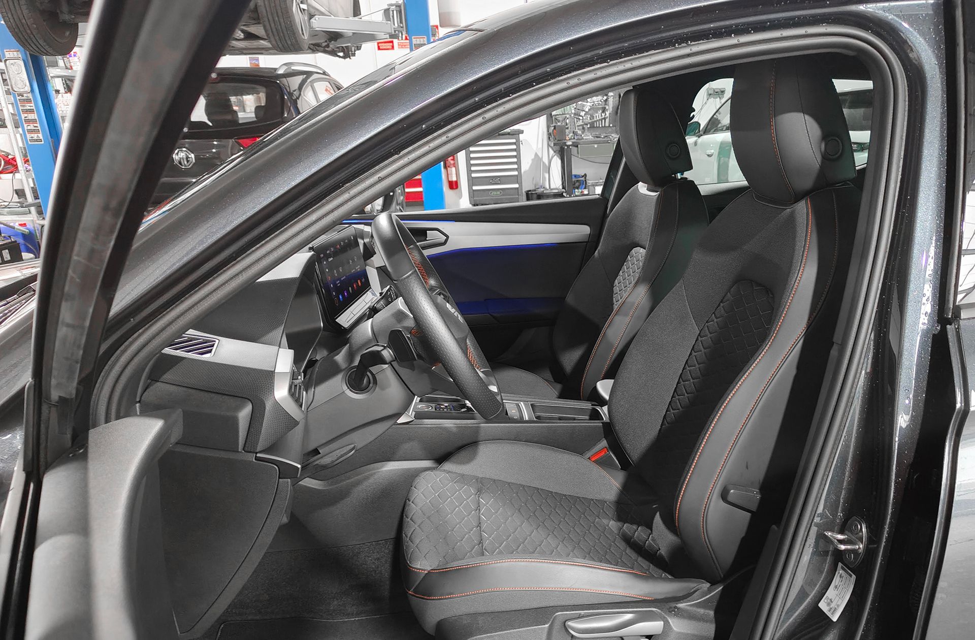 SEAT León 1.5 eTSI FR Launch Pack L DSG - foto 14