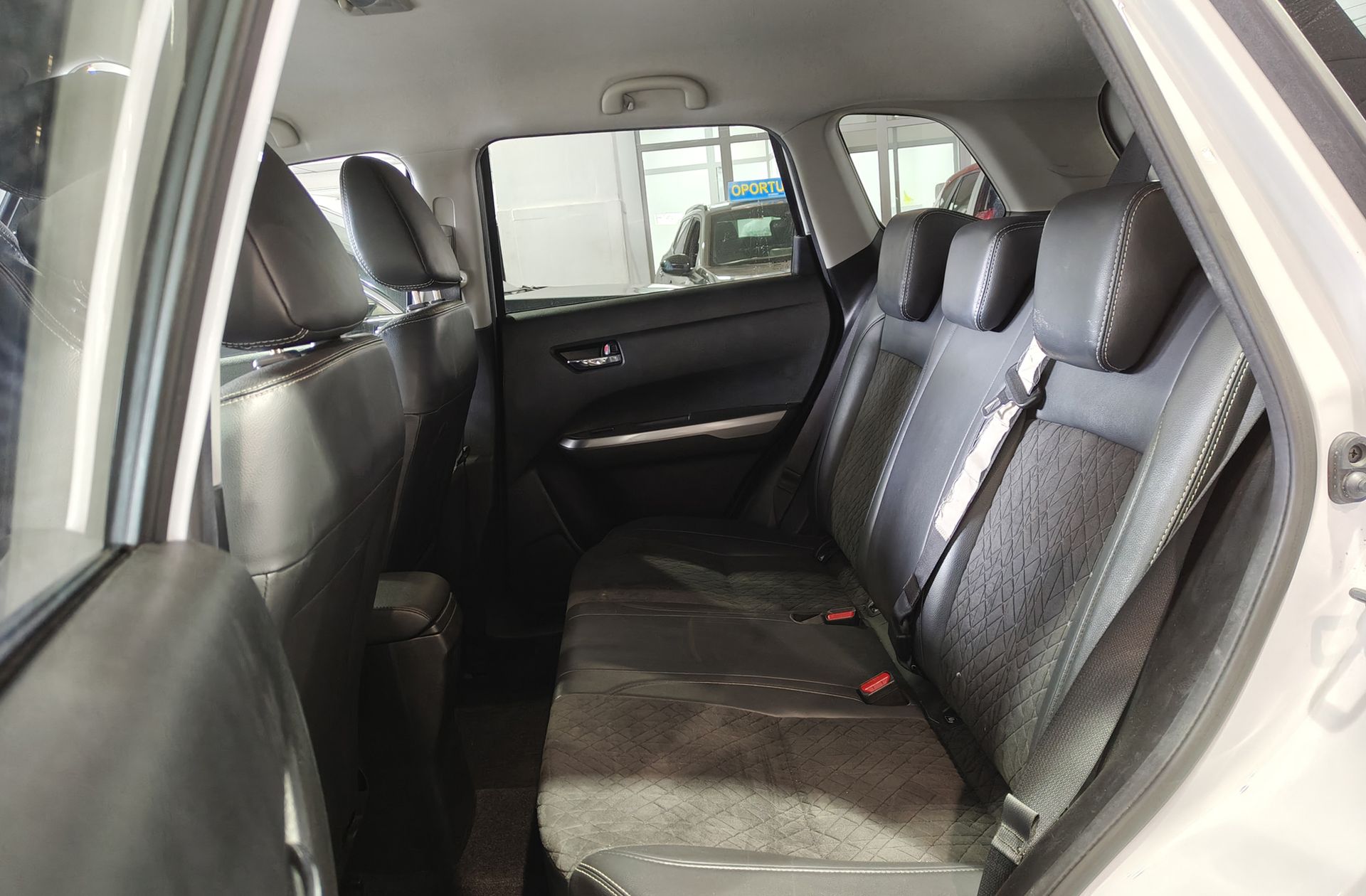 Suzuki Vitara 1.4 Turbo Mild Hybrid GLX - foto 11