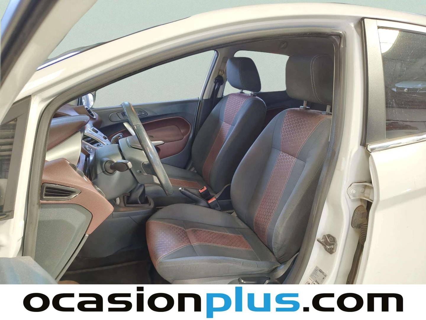 Foto asientos delanteros Ford Fiesta Ford Fiesta 1.4 Titanium (96 CV)