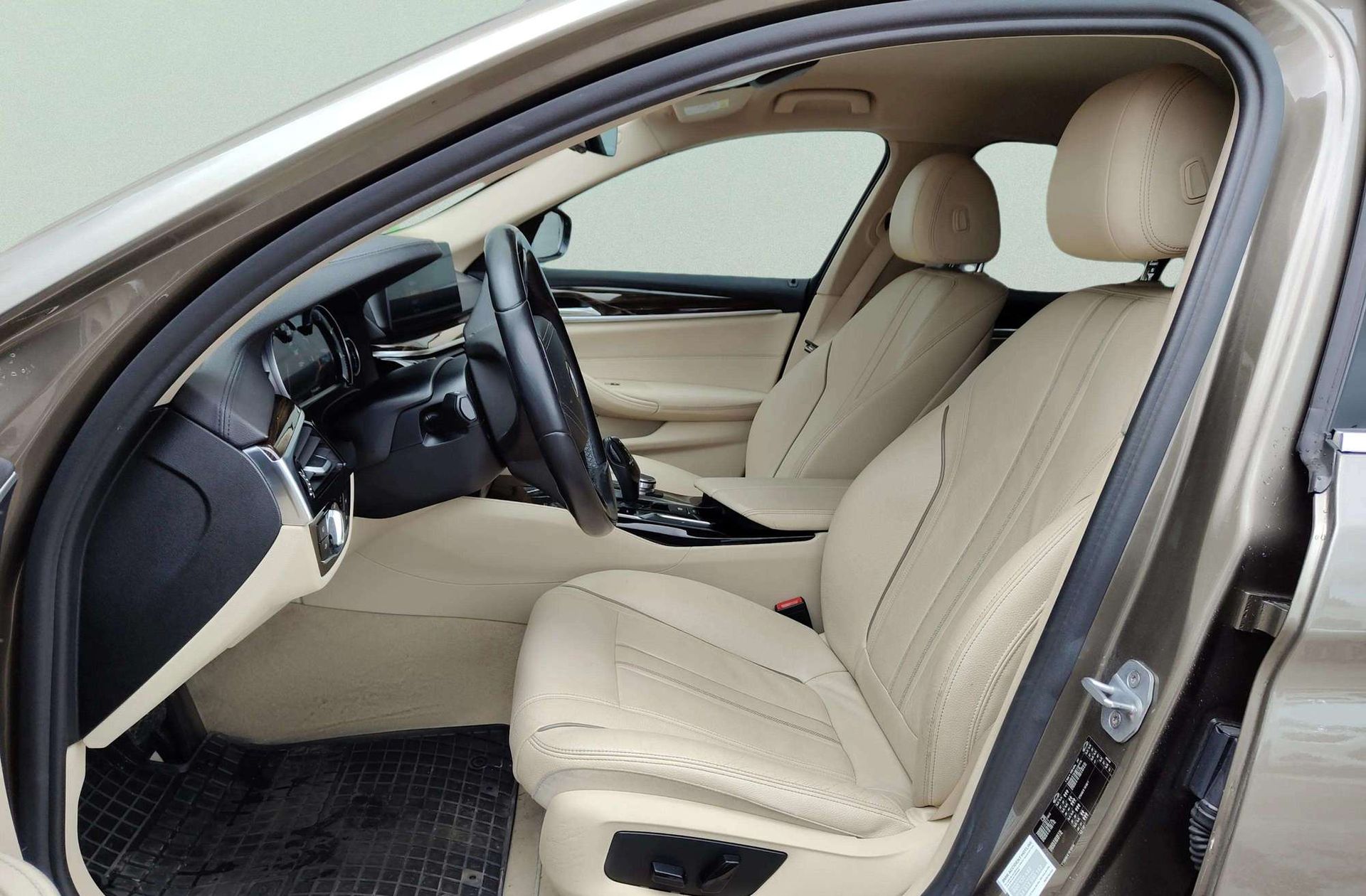 BMW Serie 5 520d Touring - foto 16