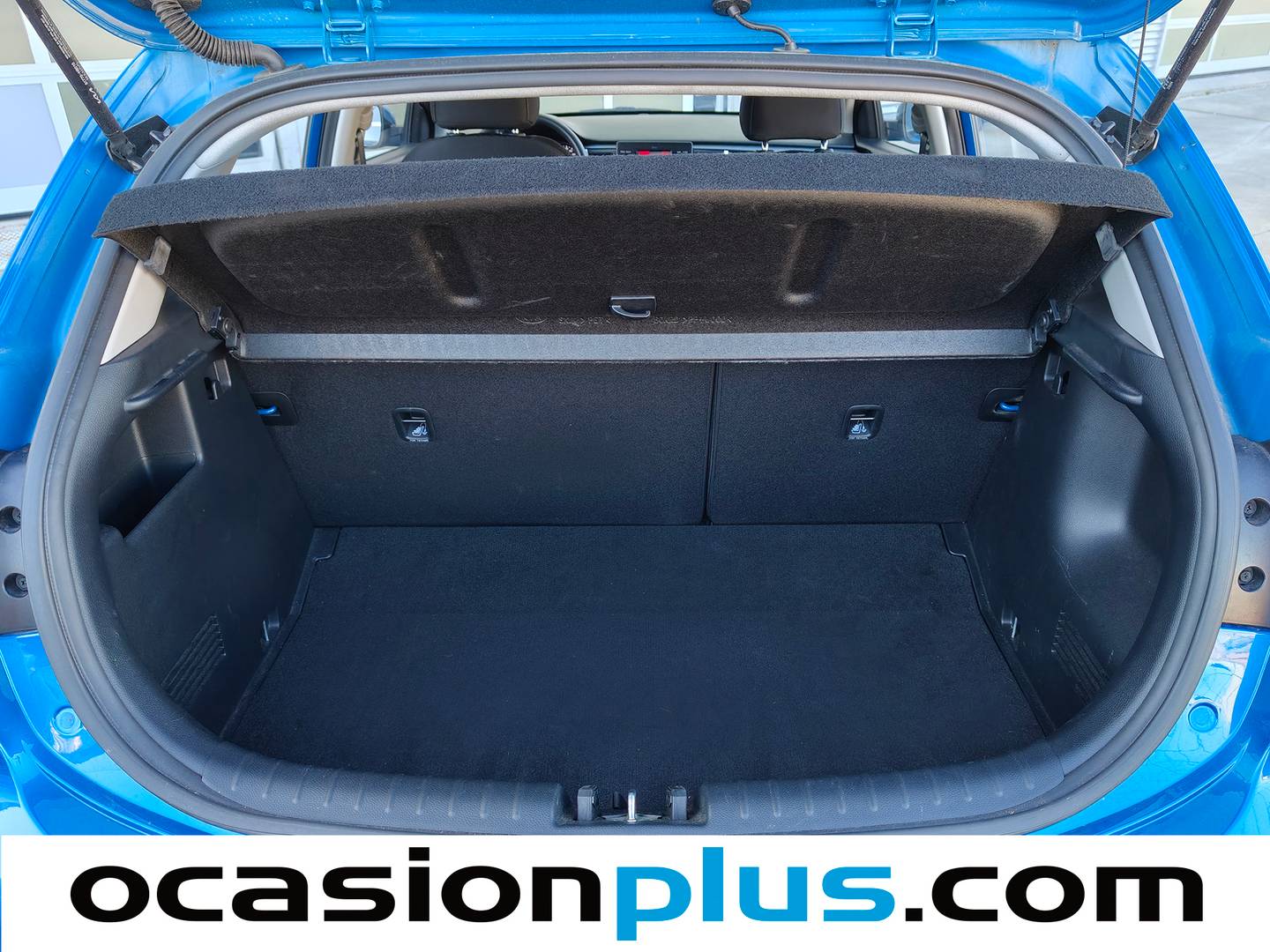 Fotos maletero KIA Rio Kia Rio 1.0 T-GDi MHEV iMT Concept (100 CV)