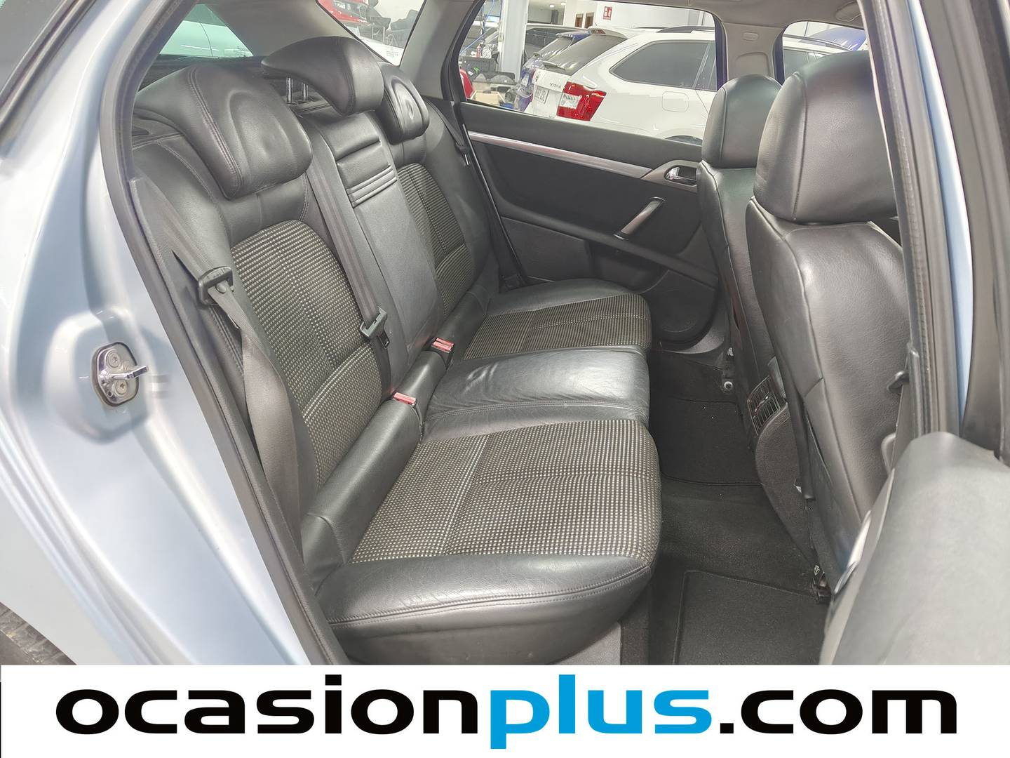 Foto Peugeot 407 SW Peugeot 407 SW SW 2.0 HDI ST Sport Pack Auto (136 CV)