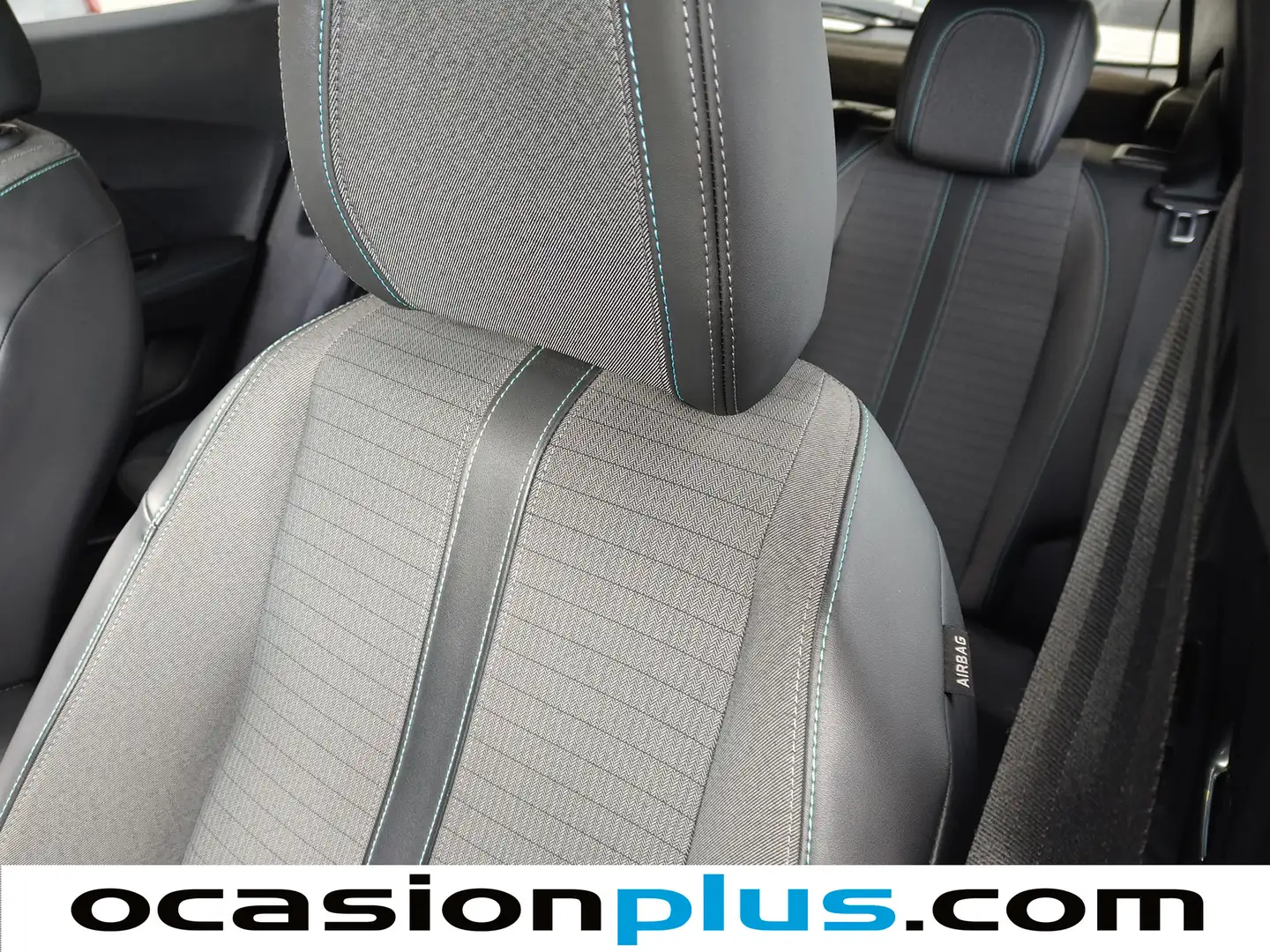 Foto Peugeot 2008 Peugeot 2008 PureTech 130 S&S Allure Pack (130 CV)