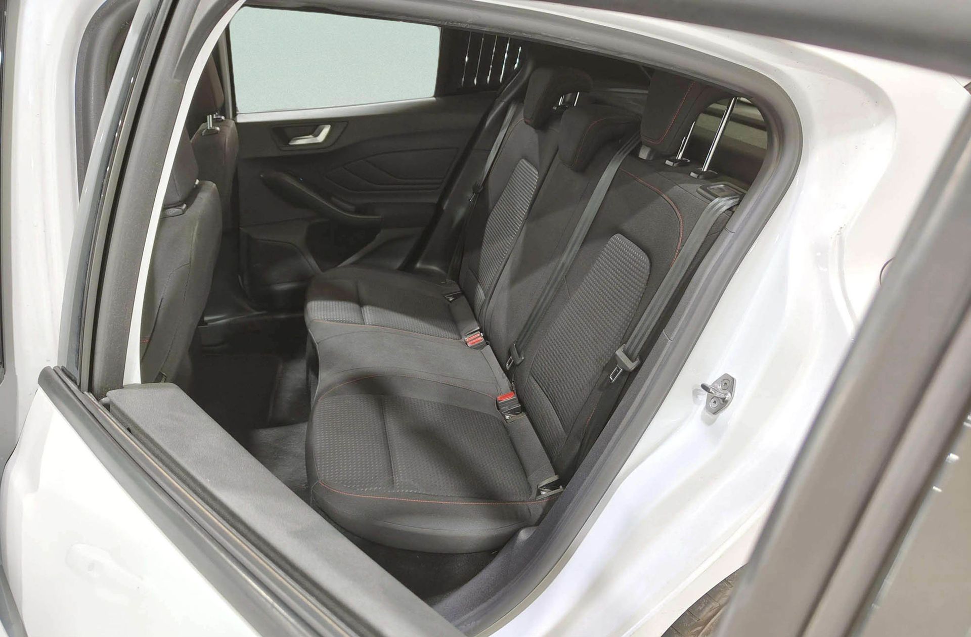 Ford Focus 1.0 EcoBoost ST-Line X - foto 13