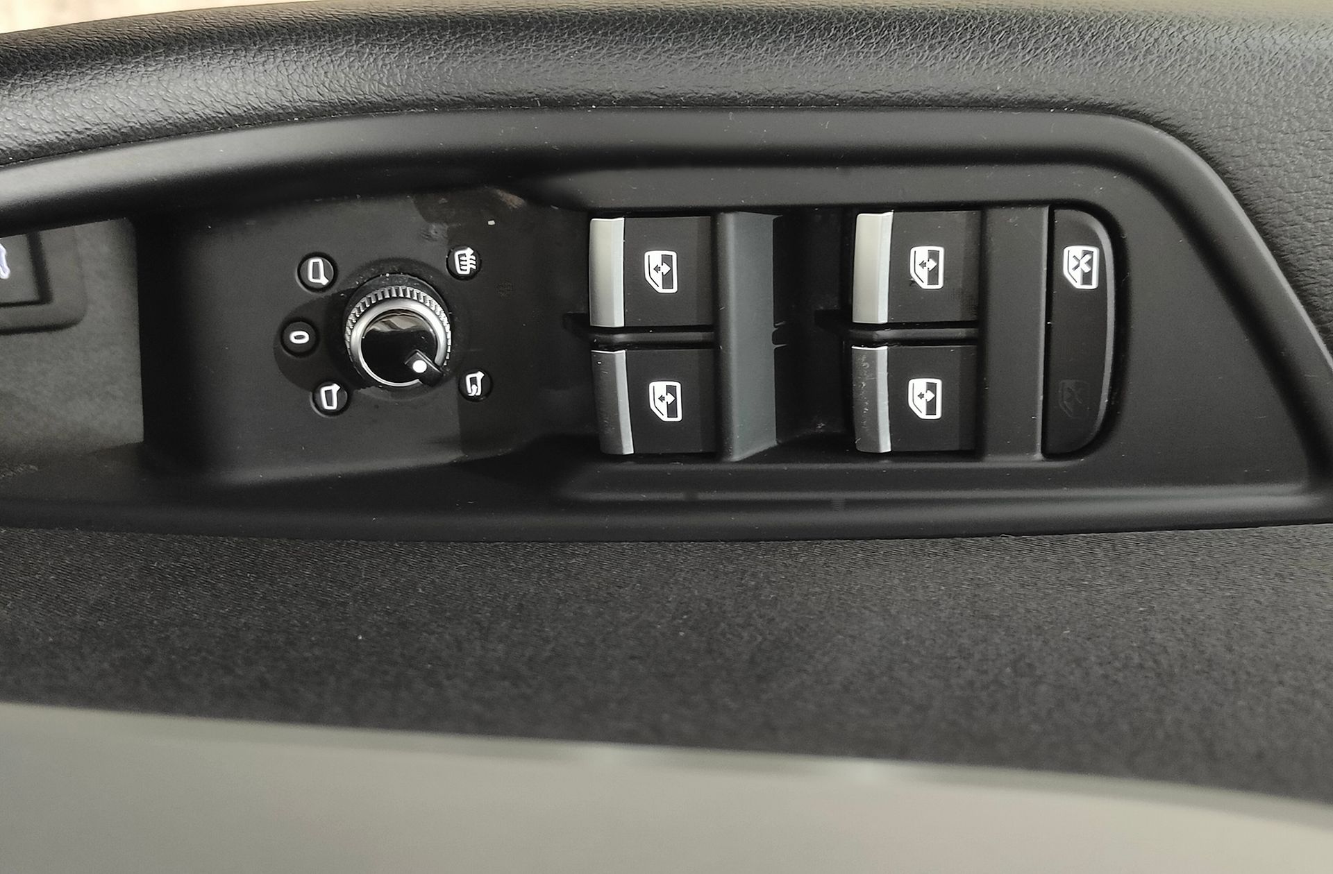 Audi A4 Avant Advanced 35 TFSI S tronic - foto 39