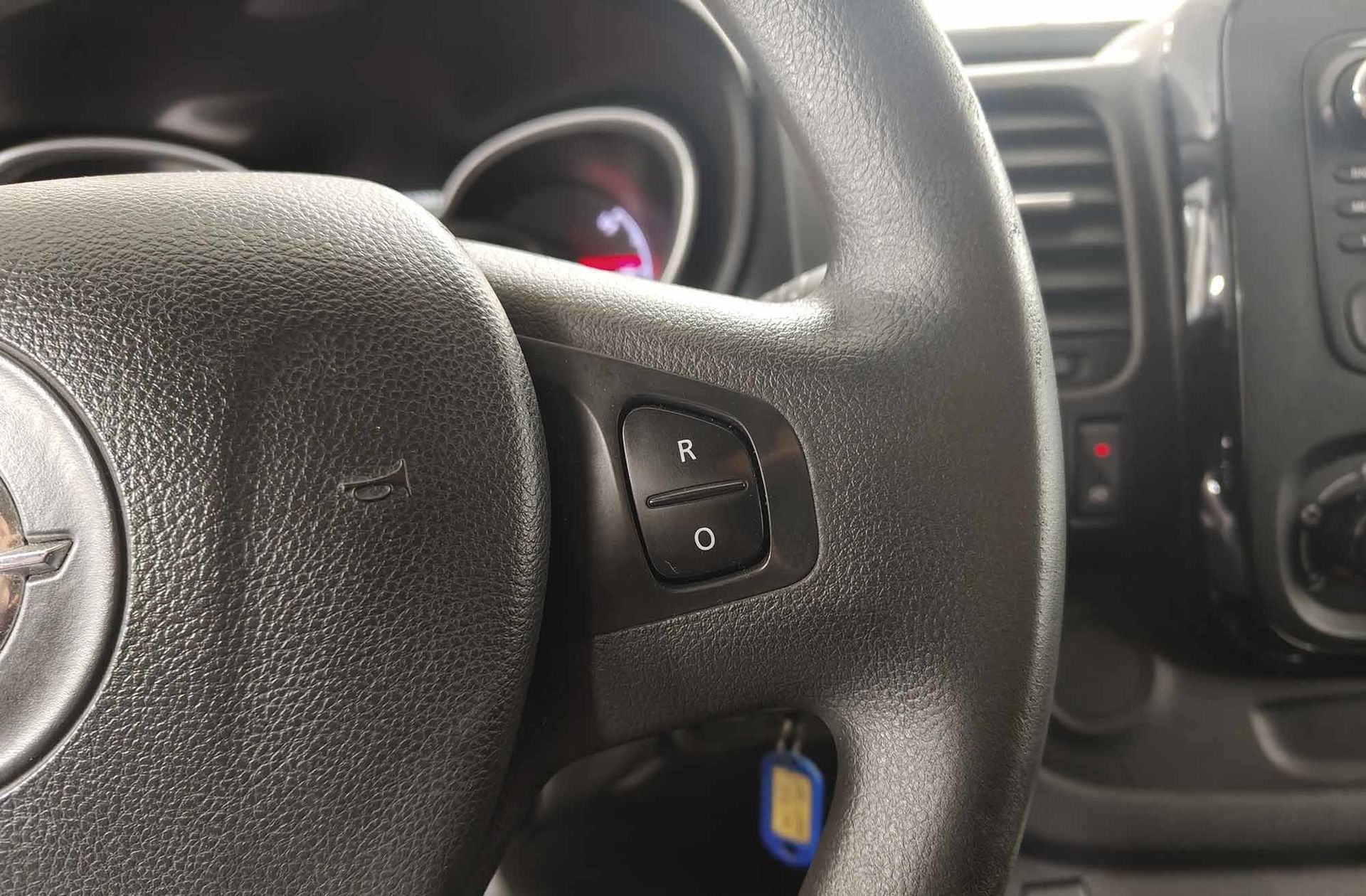 Opel Vivaro Combi 1.6 CDTI L2 2.9t - foto 23