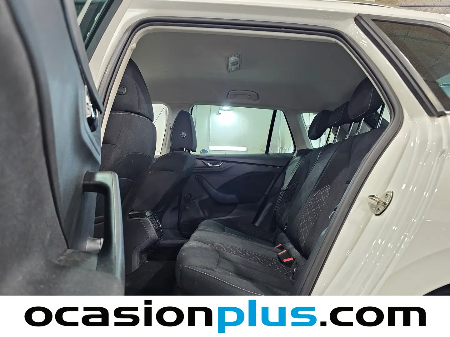 Foto Skoda Kamiq Skoda Kamiq 1.0 TSI Emotion DSG (110 CV)