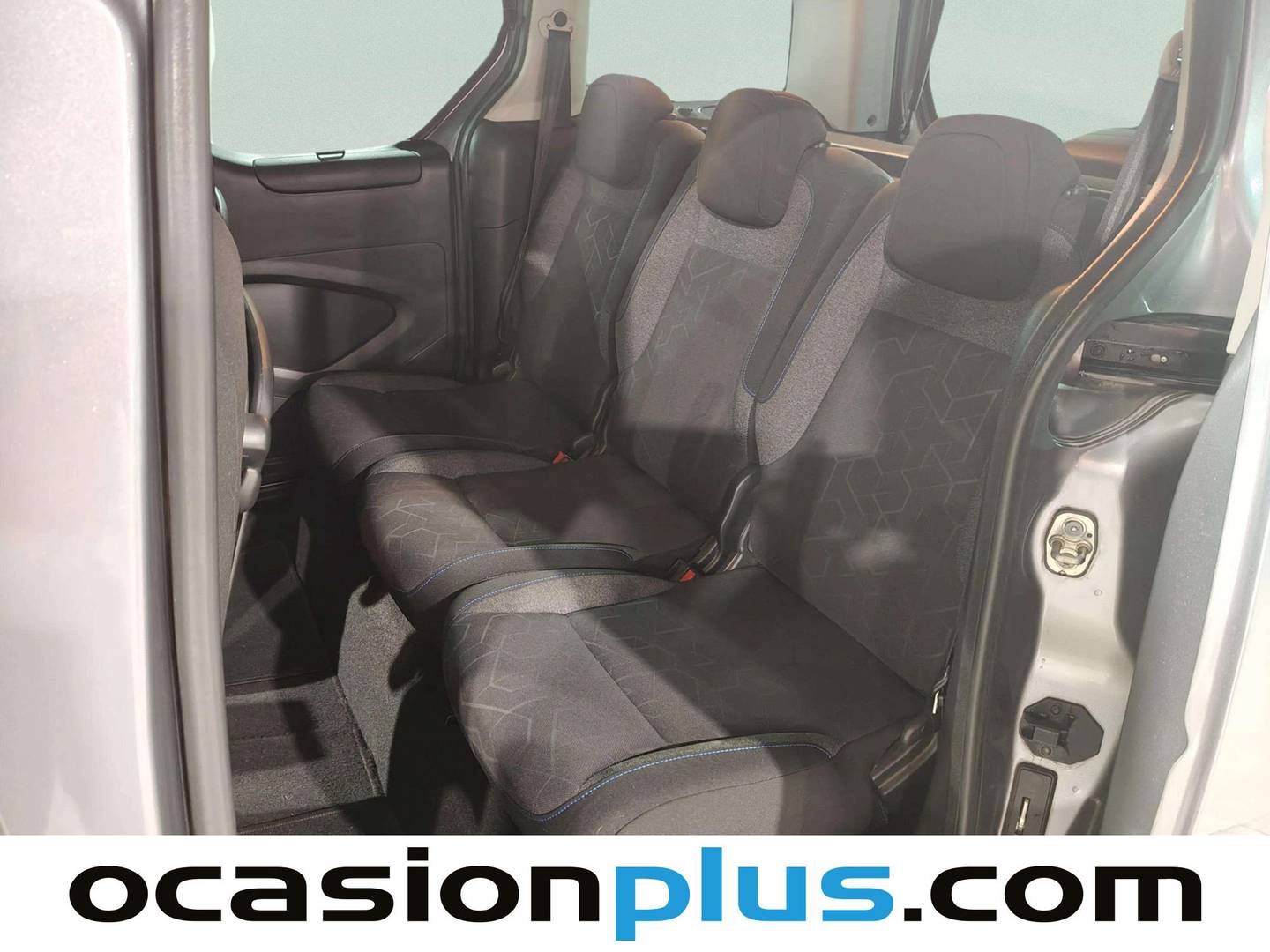 Foto Peugeot Partner Peugeot Partner Tepee Combi BlueHDI 100 Style (100 CV)