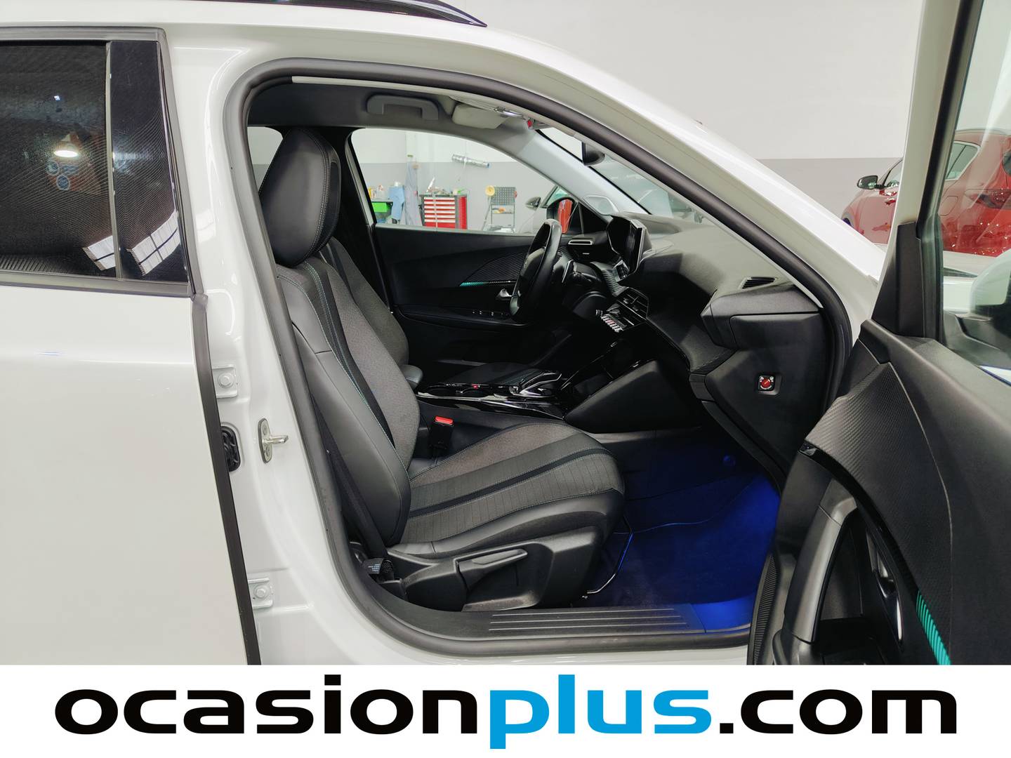 Peugeot 2008 Peugeot 2008 PureTech 130 S&S Allure EAT8 (130 CV) 2021