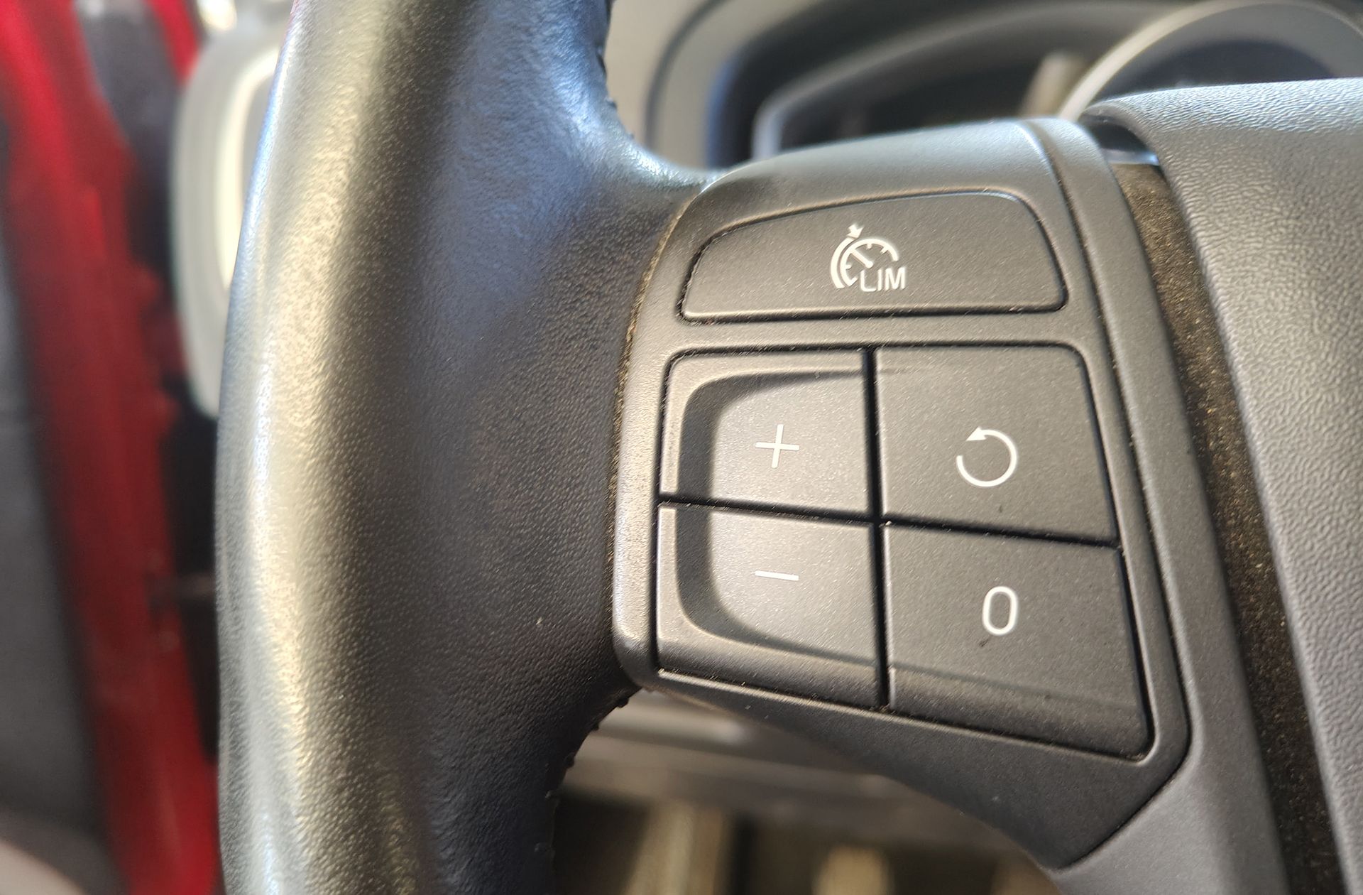 Volvo V40 D2 Kinetic - foto 23