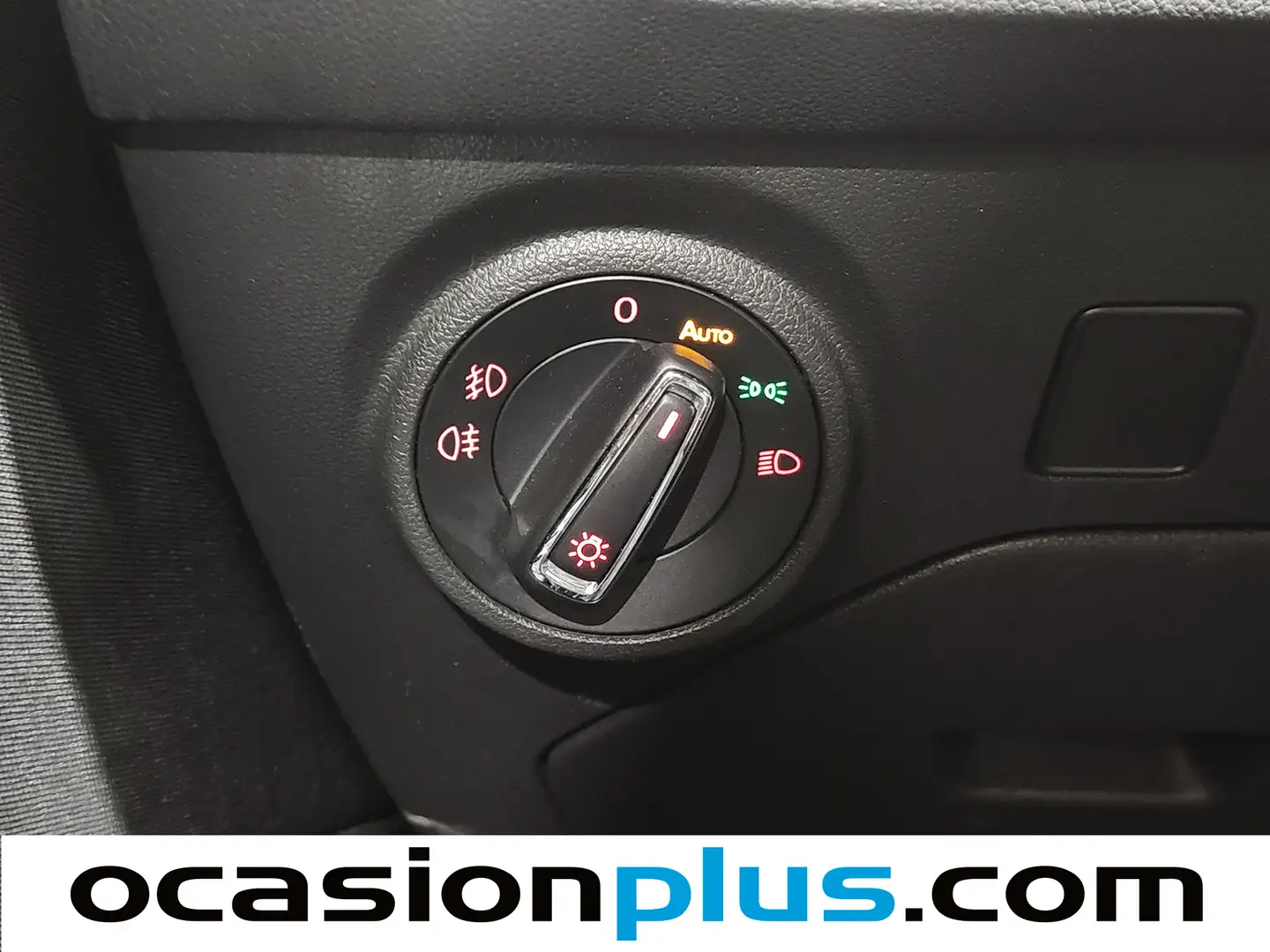 Foto Seat León SEAT León 1.4 TSI S&S ACT FR Plus DSG7 (150 CV)