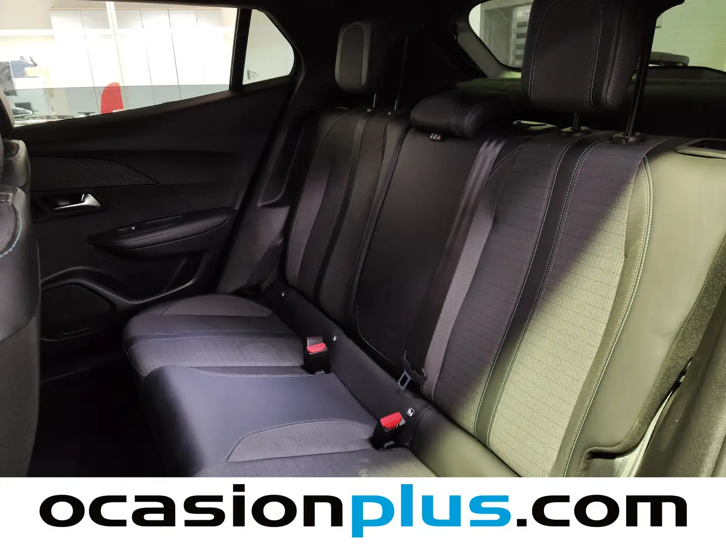 Foto Peugeot 2008 Peugeot 2008 PureTech 130 S&S Allure Pack (130 CV)