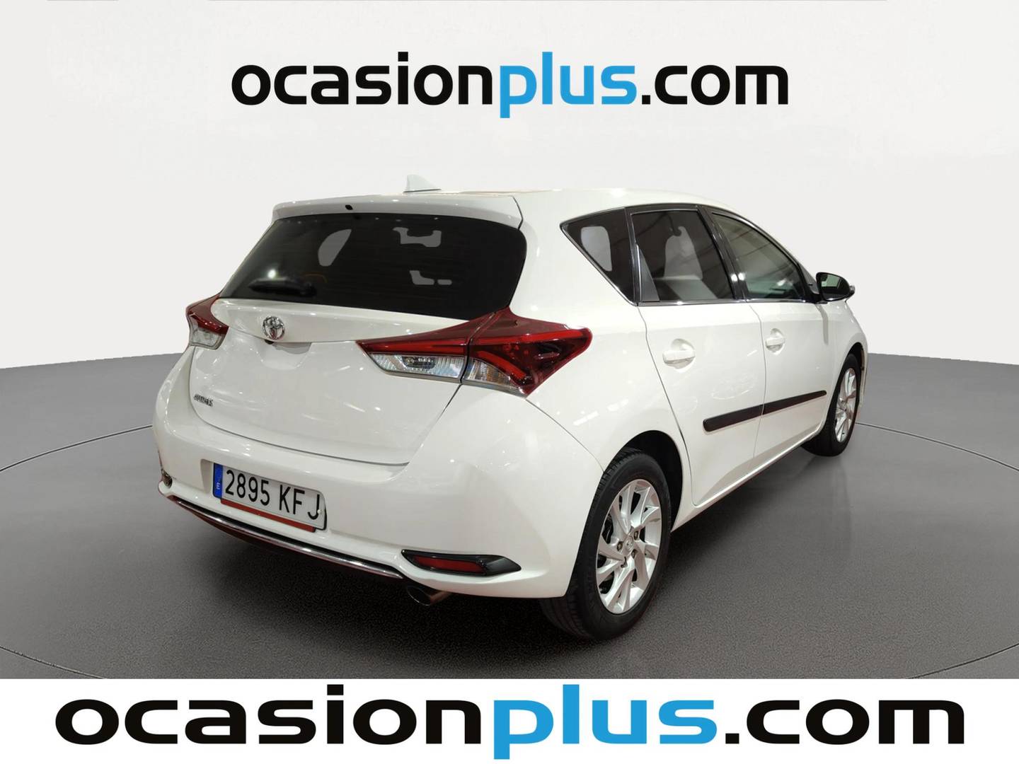 Foto trasera Toyota Auris Toyota Auris 120T Active (116 CV) derecha