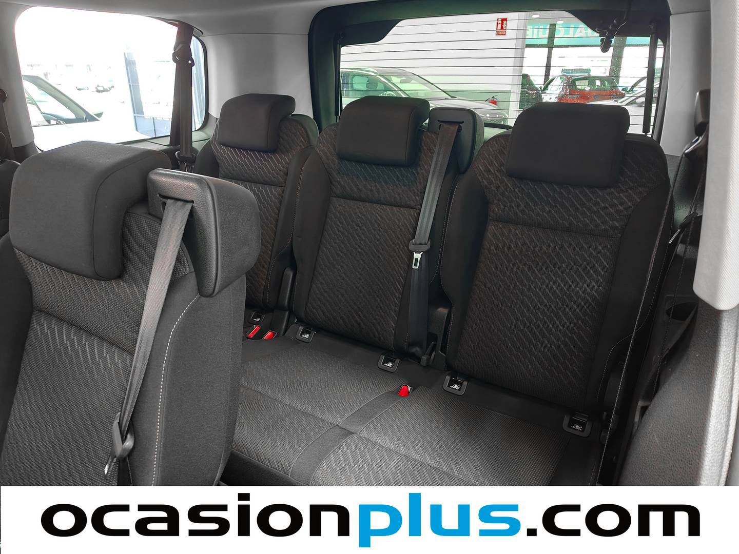 Foto asientos delanteros Toyota Proace Verso Toyota Proace Verso 2.0D Family Advance Plus L1 Auto (177 CV) 8 Plazas