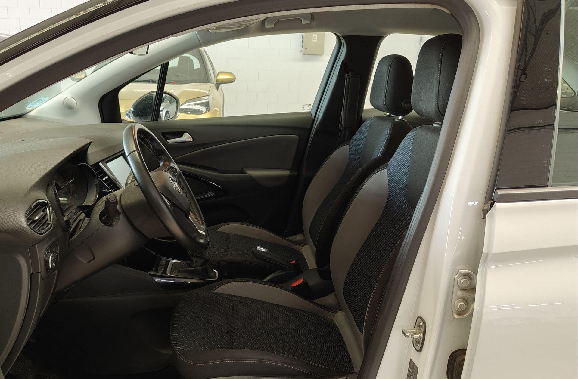 Opel Crossland 1.2 Design Line 120 Aniversario - foto 9