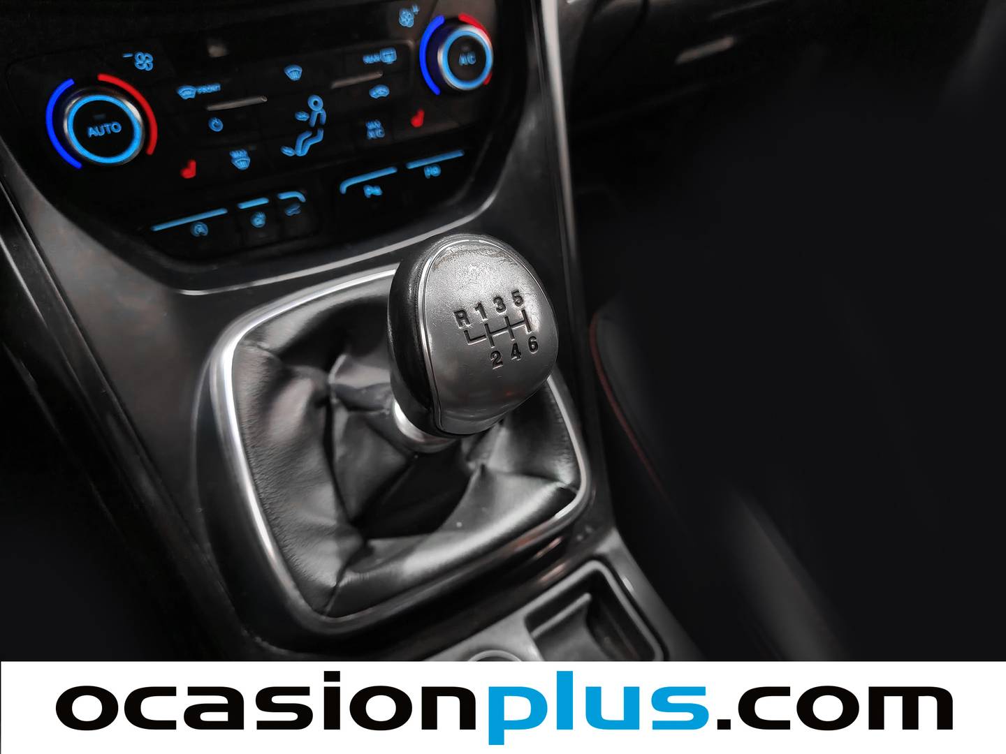 Foto Ford Kuga Ford Kuga 1.5 EcoBoost ST-Line Limited Edition 4x2 (150 CV)