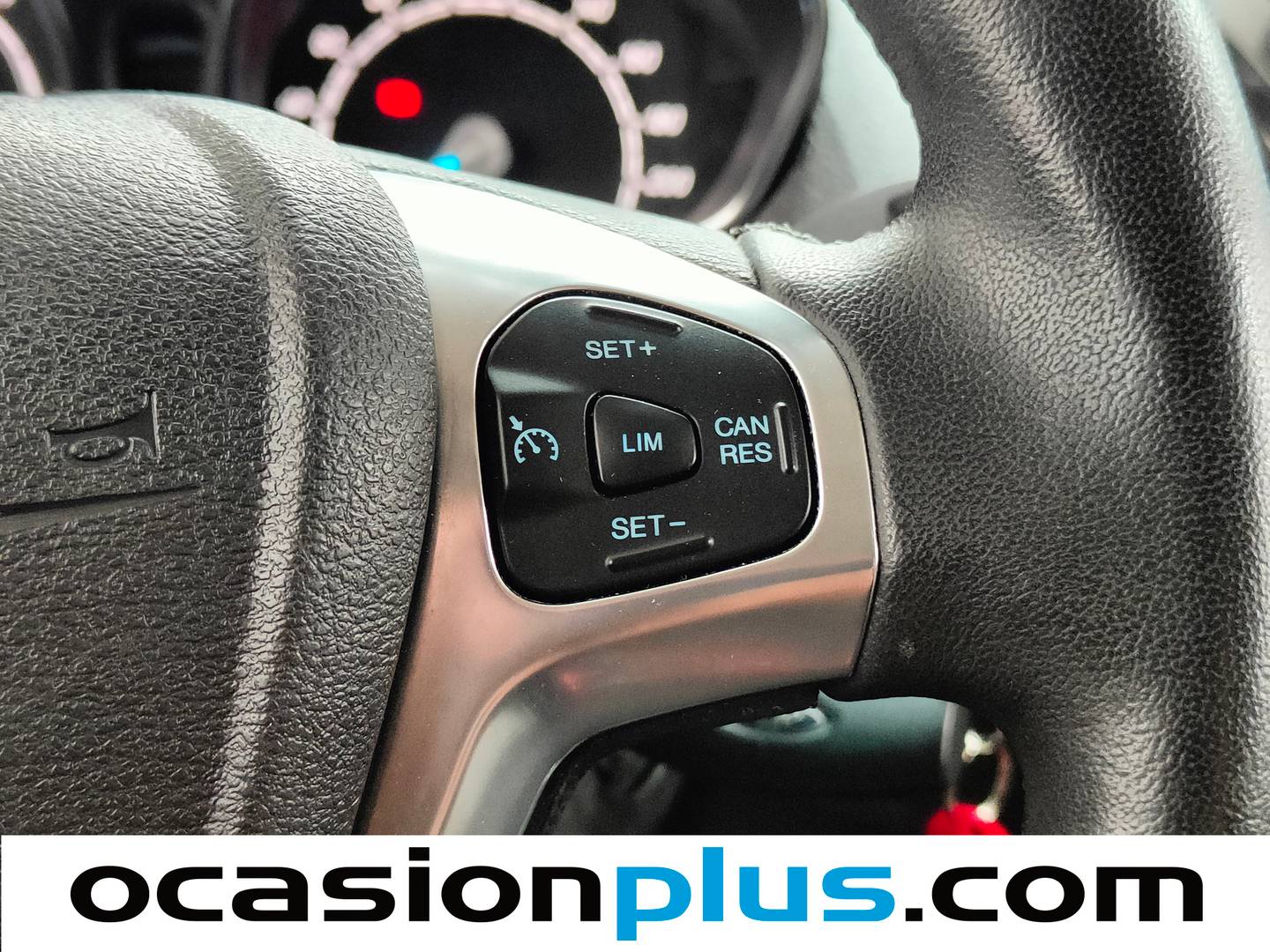 Accesorios del Ford Tourneo Courier Ford Tourneo Courier 1.5 TDCi Titanium (100 CV)