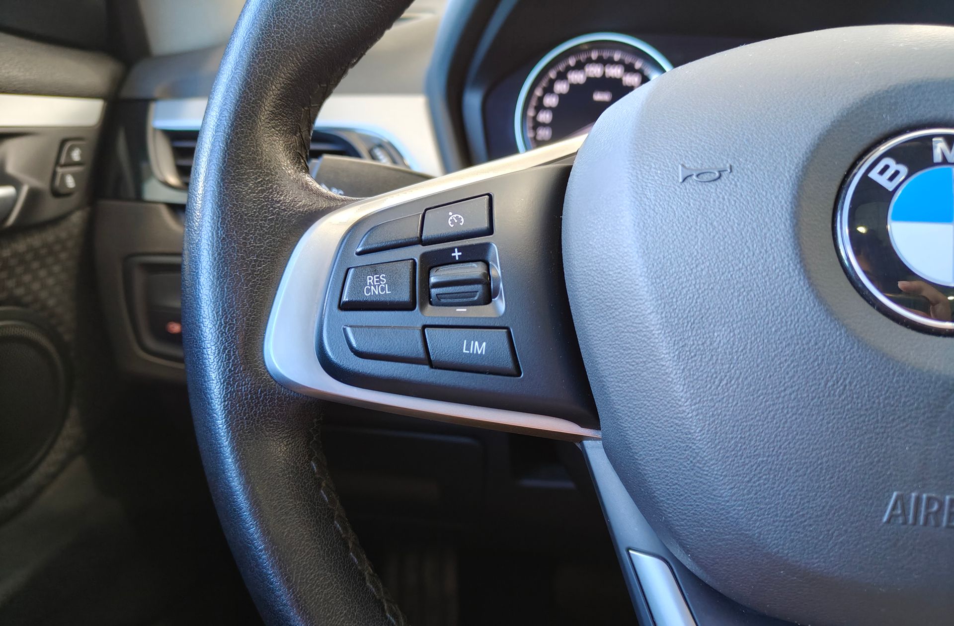 BMW X1 sDrive18i - foto 32