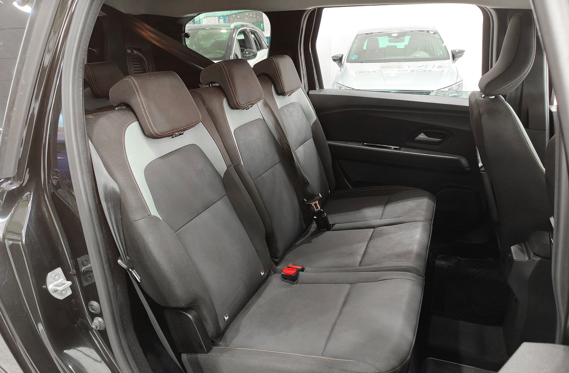 Dacia Jogger Extreme Hybrid 7 plazas - foto 19