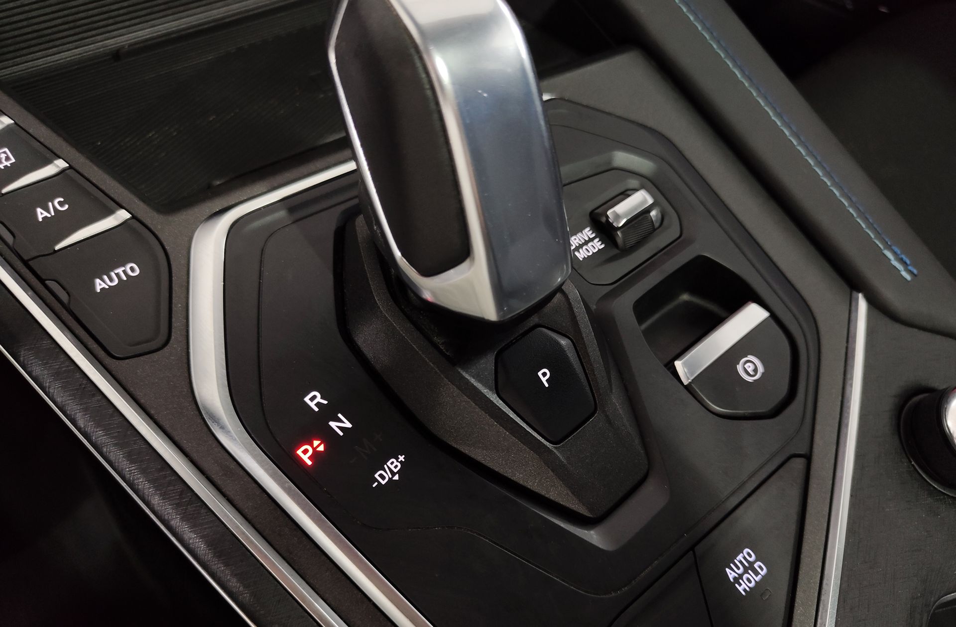 Lynk & Co 01 1.5 PHEV - foto 5