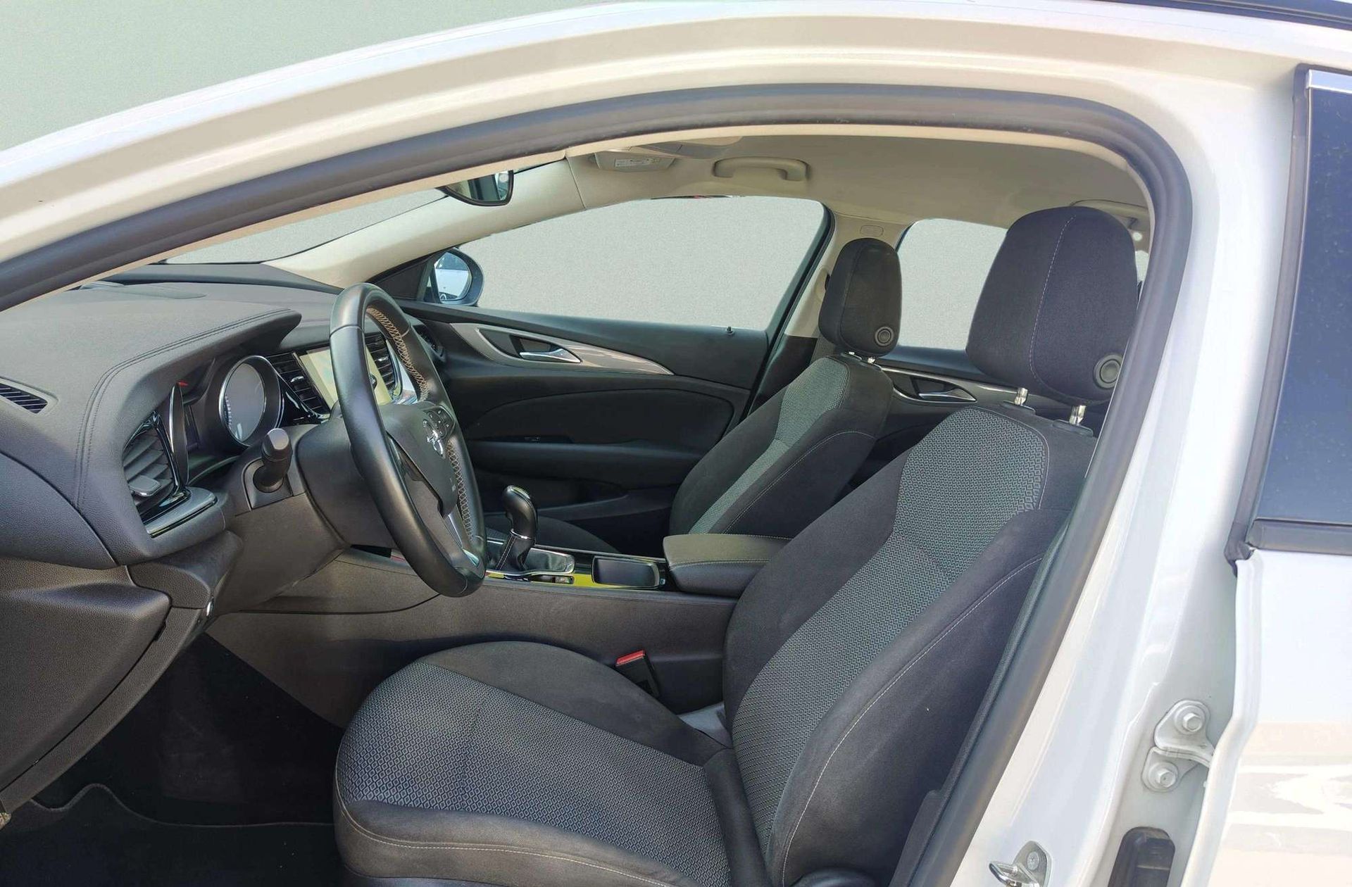 Opel Insignia Sports Tourer 1.6 CDTI ecoTEC Selective - foto 10