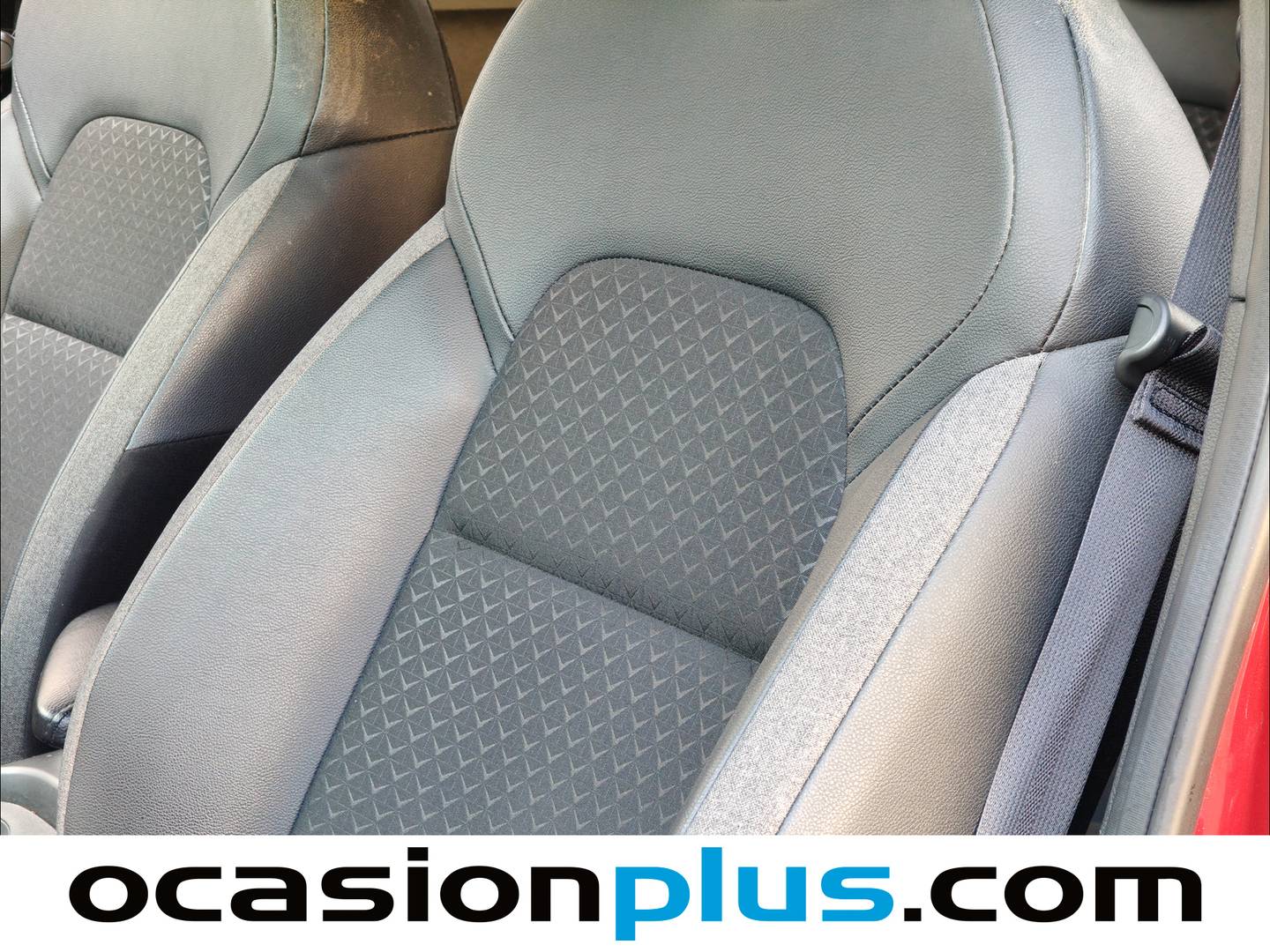 Foto Nissan JUKE Nissan Juke DIG-T N-Connecta 4x2 (114 CV)