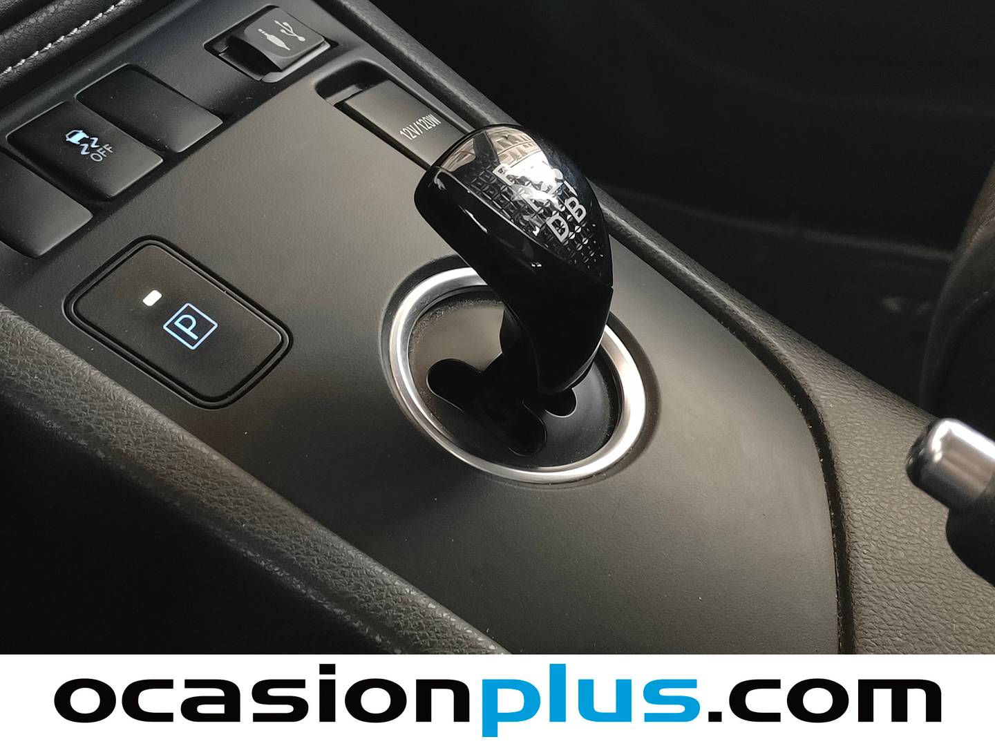 Toyota Auris Toyota Auris 140H Hybrid Touring Sports Feel! Edition (136 CV) de segunda mano