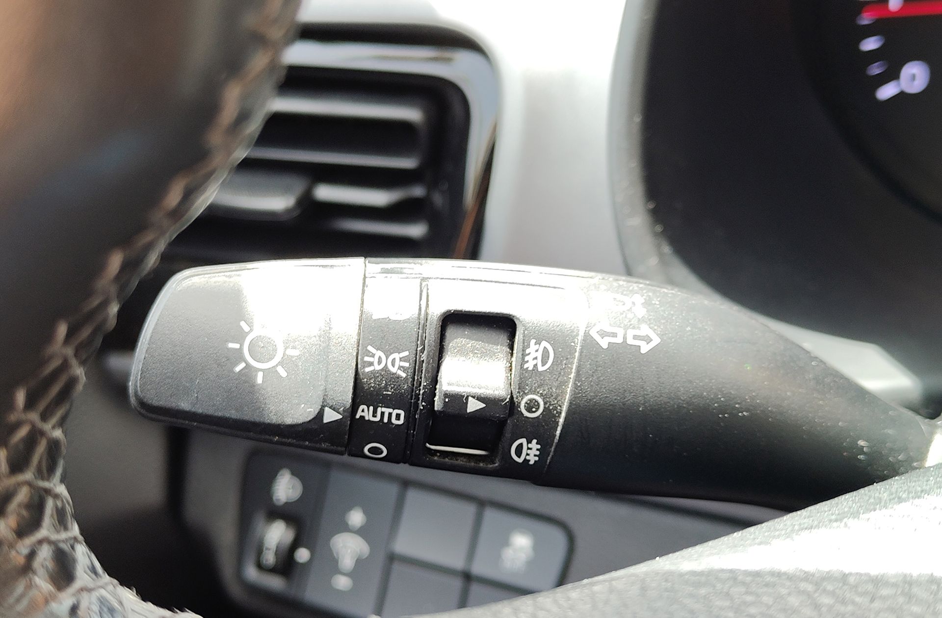 Kia Stonic 1.0 T-GDi Drive - foto 25
