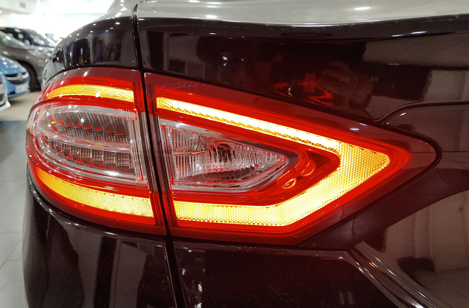 Ford Mondeo 2.0 Híbrido HEV Sedan Titanium - foto 17