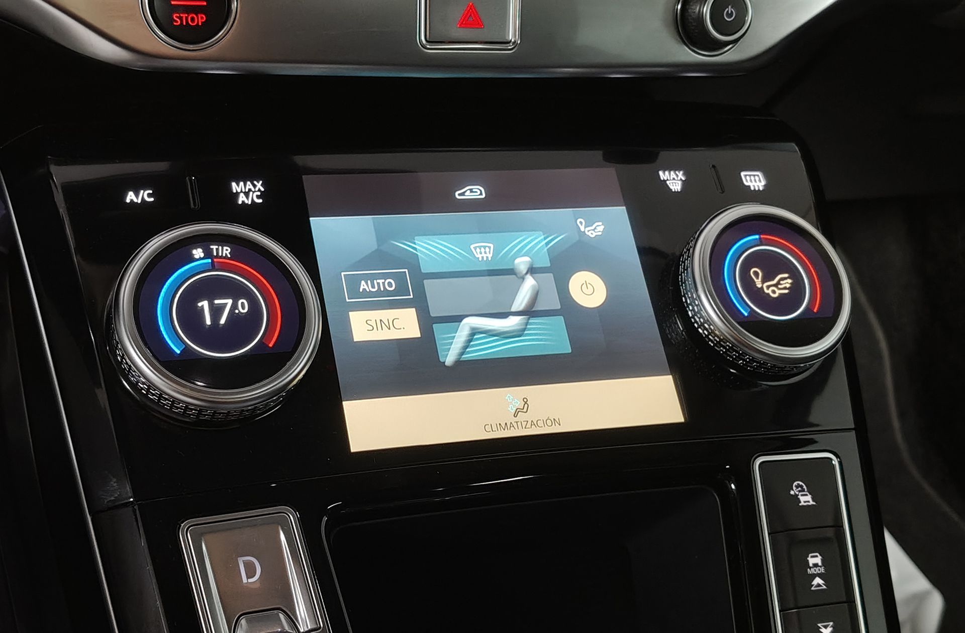 Jaguar I-Pace EV400 SE 4WD - foto 31