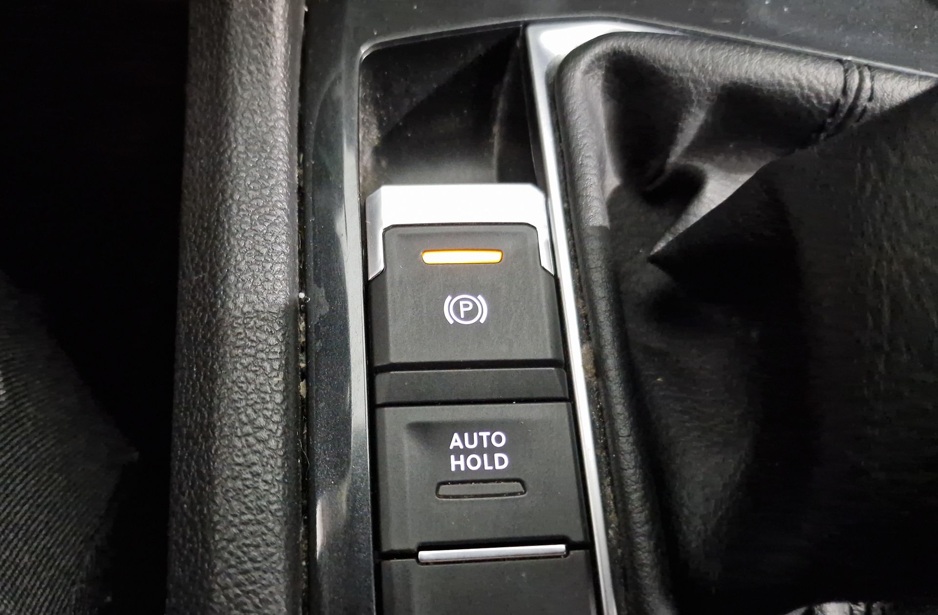 Volkswagen Tiguan Advance 2.0 TDI Pack R-Line - foto 32