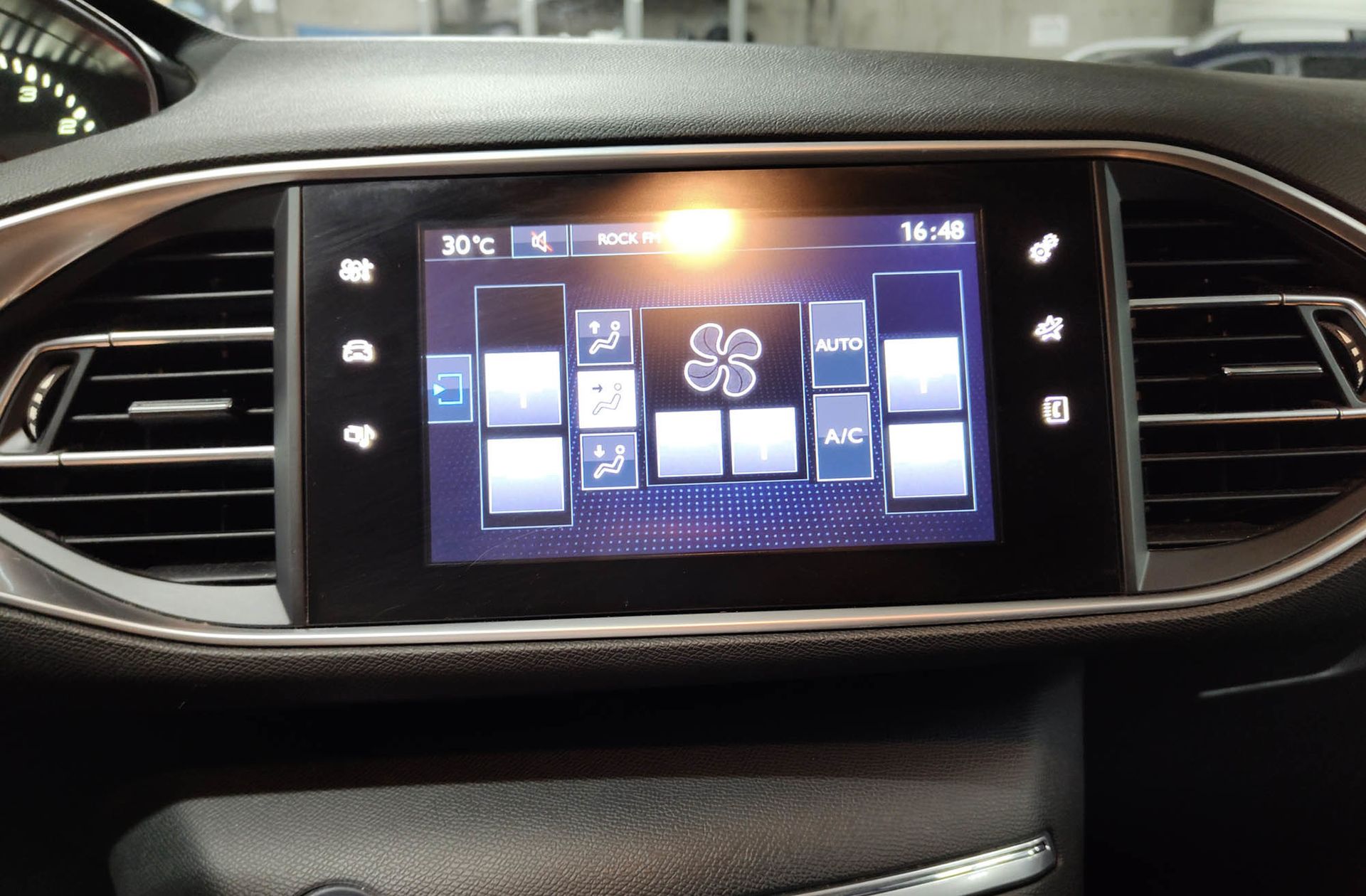 Peugeot 308 PureTech 130 Style - foto 25